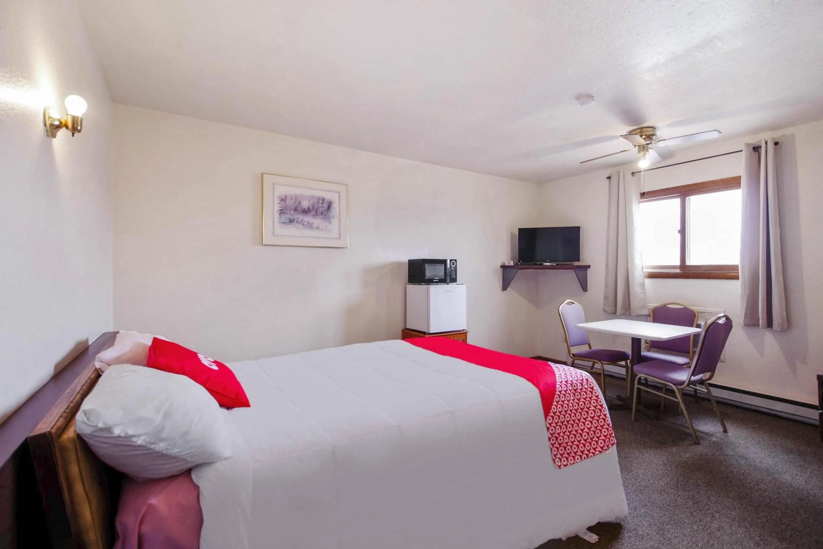 Bedroom in OYO Hotel Cheyenne Wells - US 40