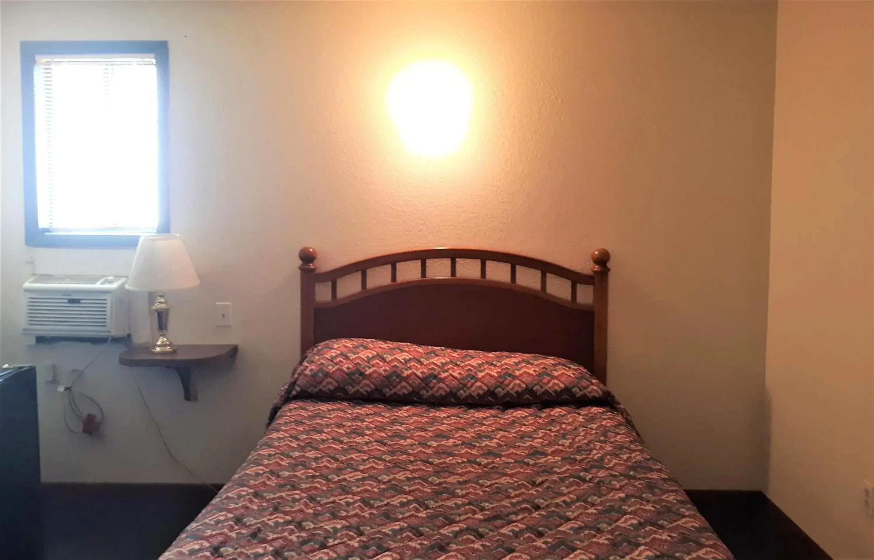 Queen Room in OYO Hotel Cheyenne Wells - US 40 Queen Room in OYO Hotel Cheyenne Wells - US 40