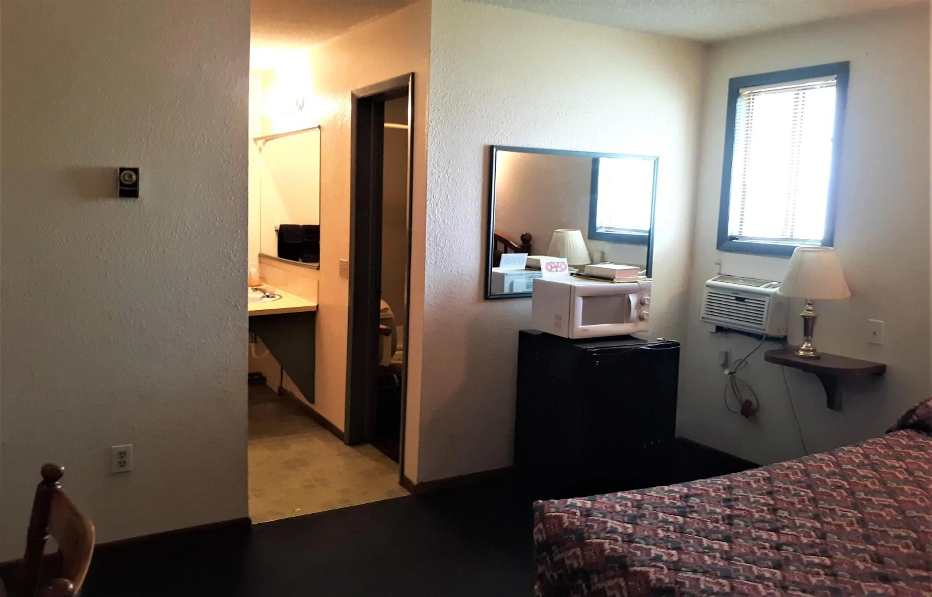 Bedroom in OYO Hotel Cheyenne Wells - US 40