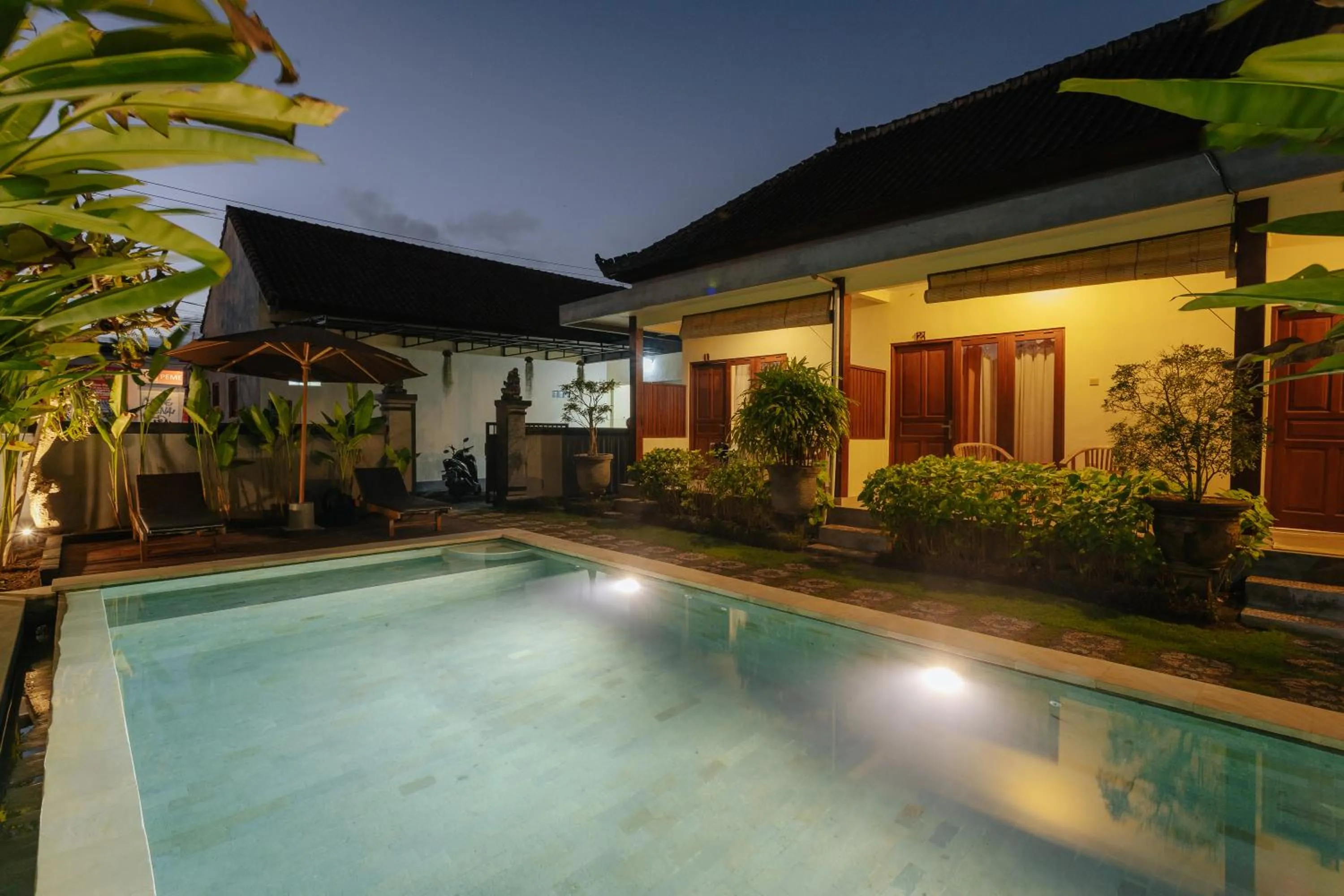 Swimming pool in BUBU CANGGU Guesthouse