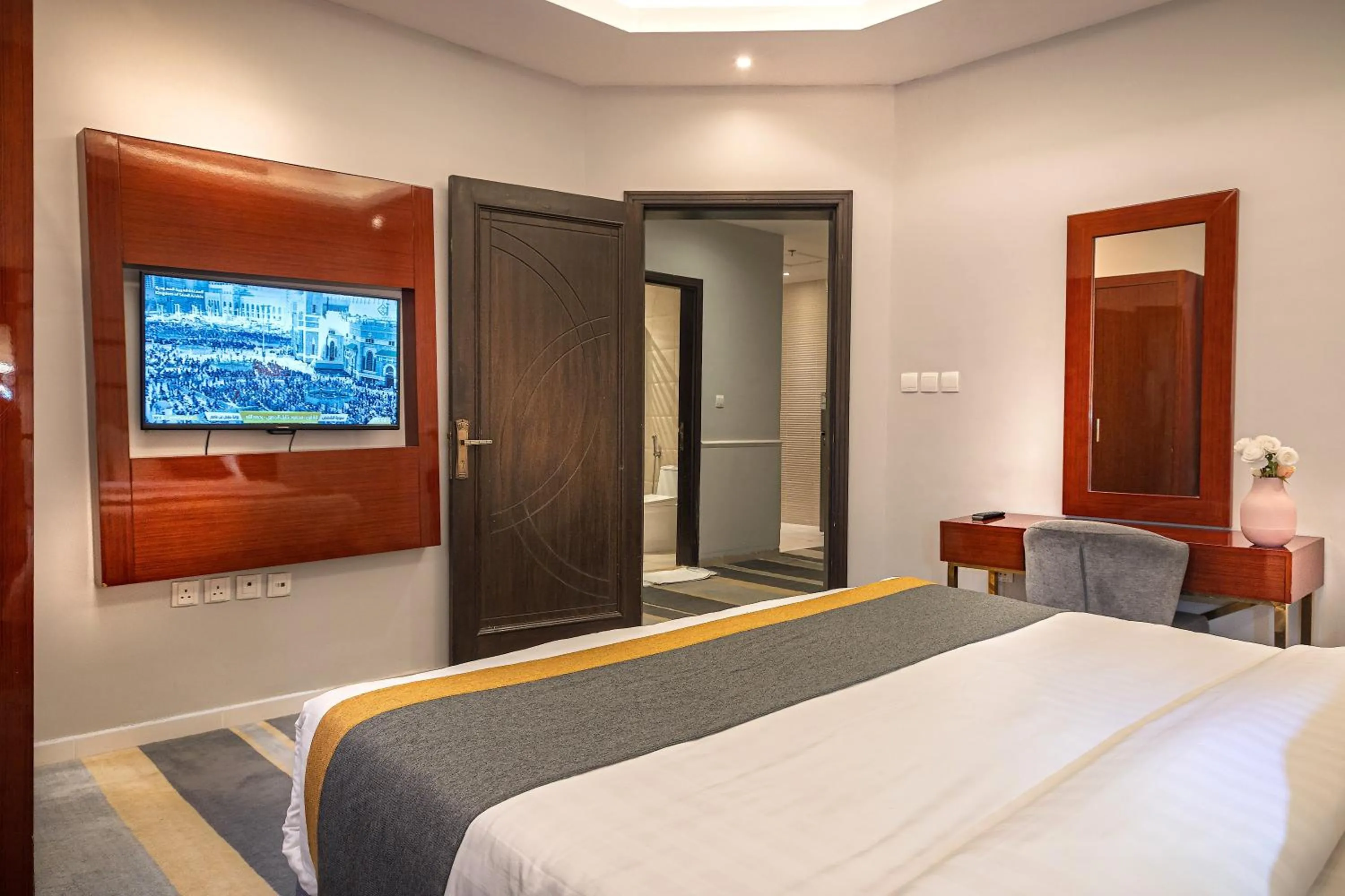 Bed in Rasis Serviced Apartments