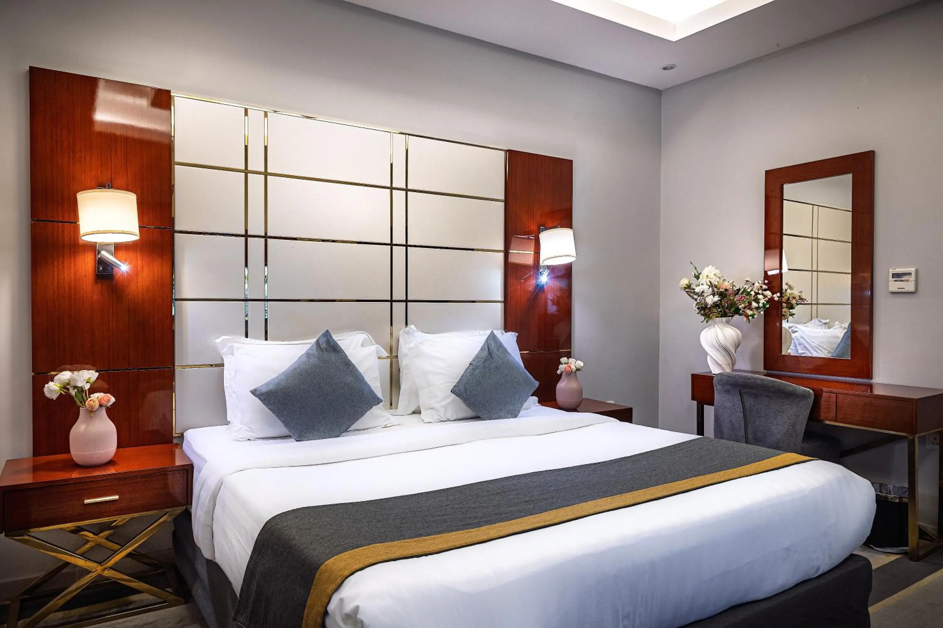 Bed in Rasis Serviced Apartments