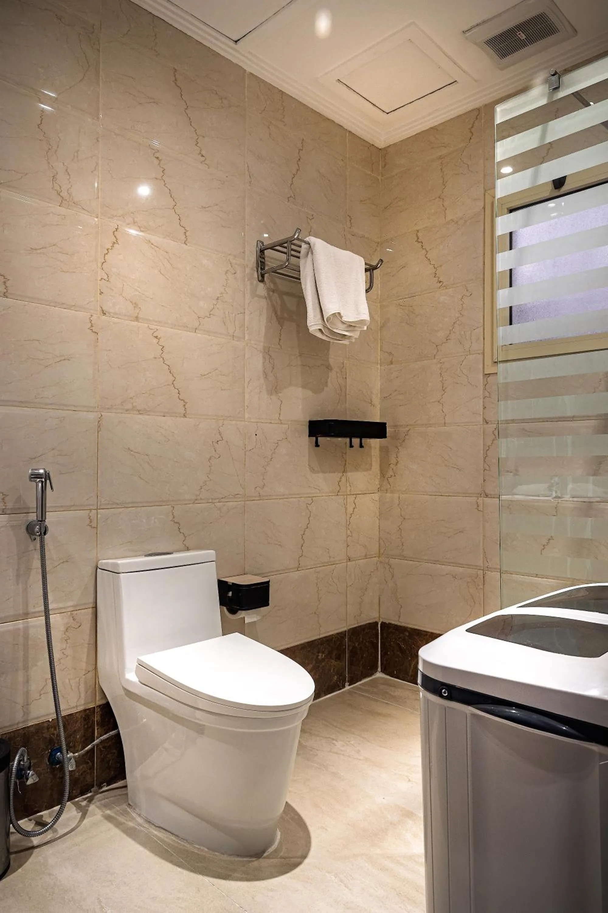 Shower in Rasis Serviced Apartments