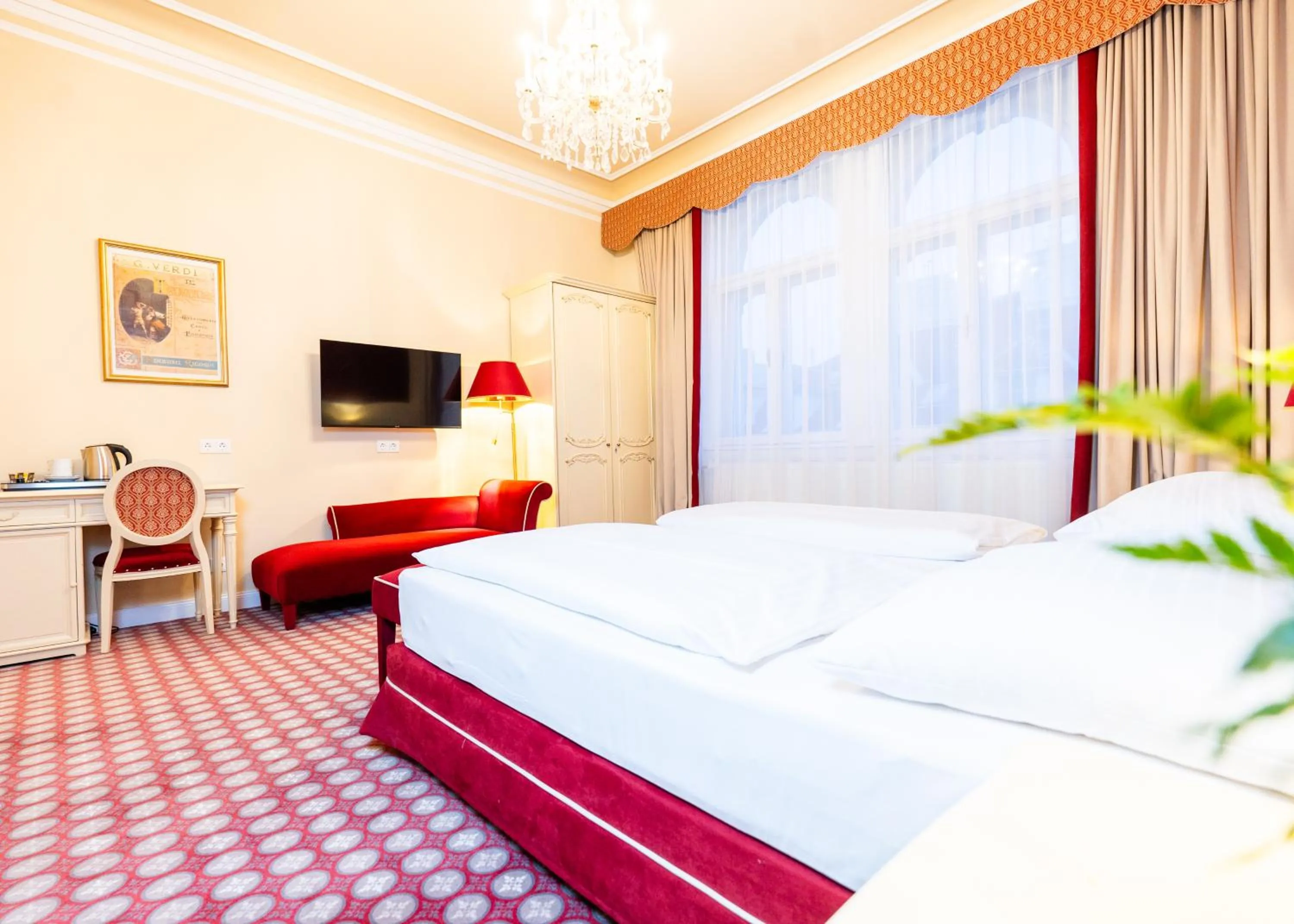 Photo of the whole room, Bed in Aviano Boutique Hotel