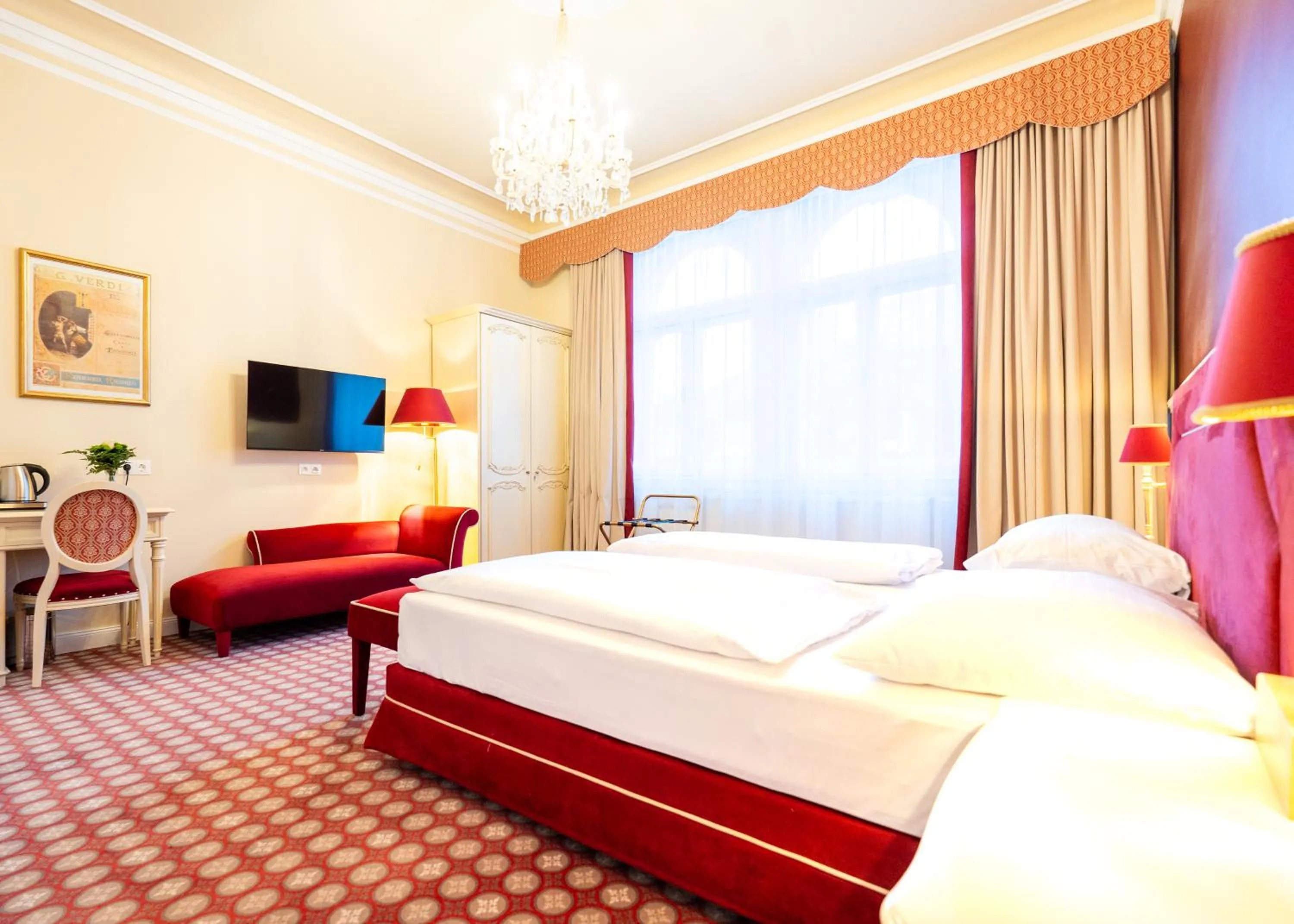 Photo of the whole room, Bed in Aviano Boutique Hotel