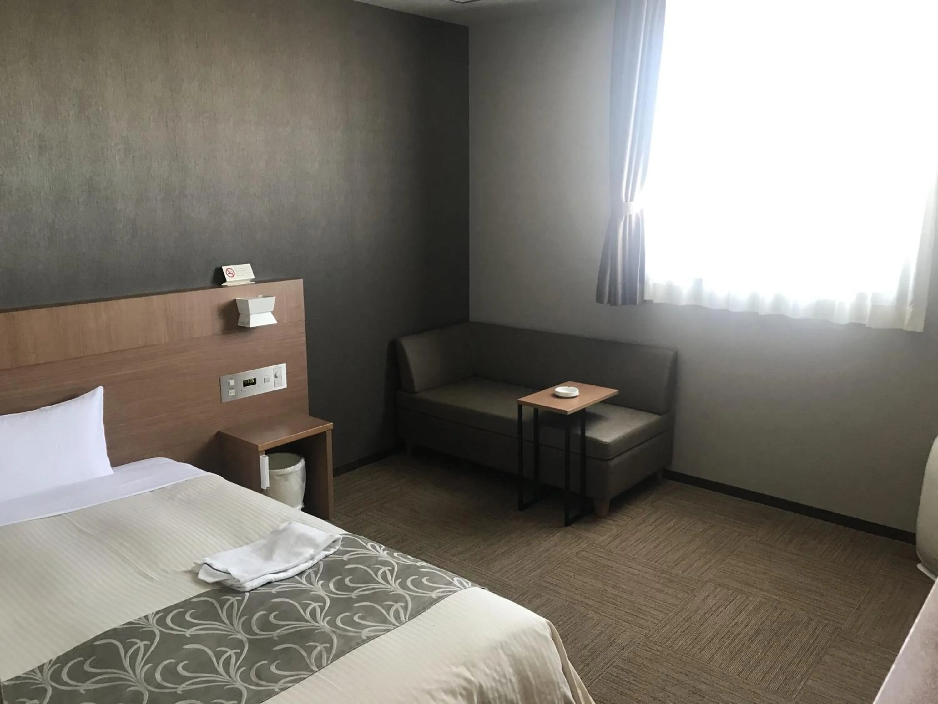 Photo of the whole room, Bed in Sunrise Choshi