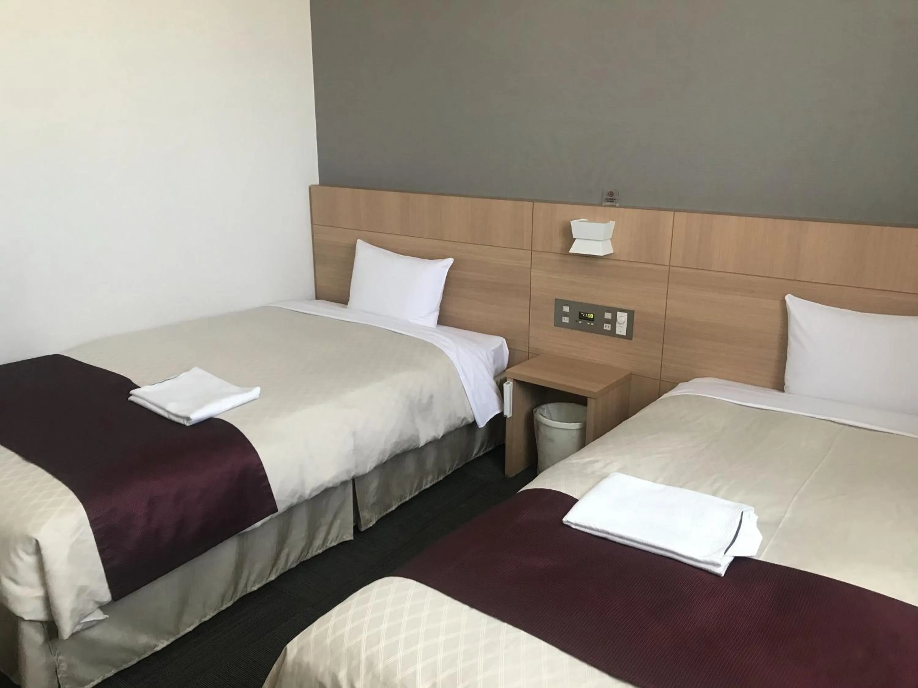 Photo of the whole room, Bed in Sunrise Choshi