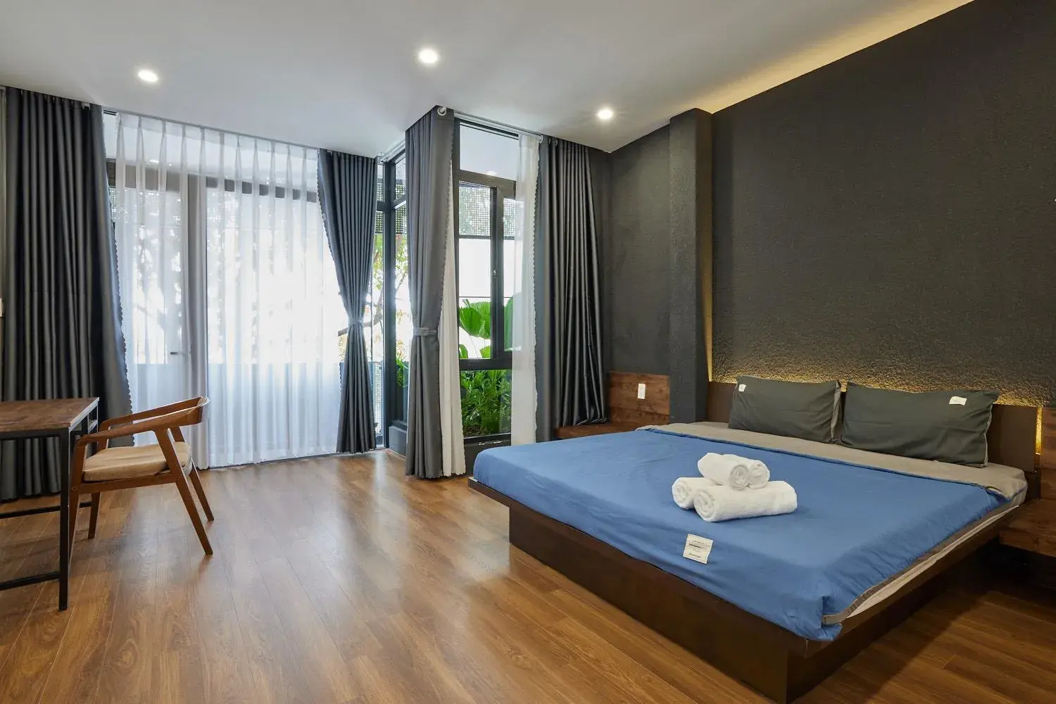 King Room with Balcony - single occupancy in The Garden Capsule Hotel King Room with Balcony - single occupancy in The Garden Capsule Hotel