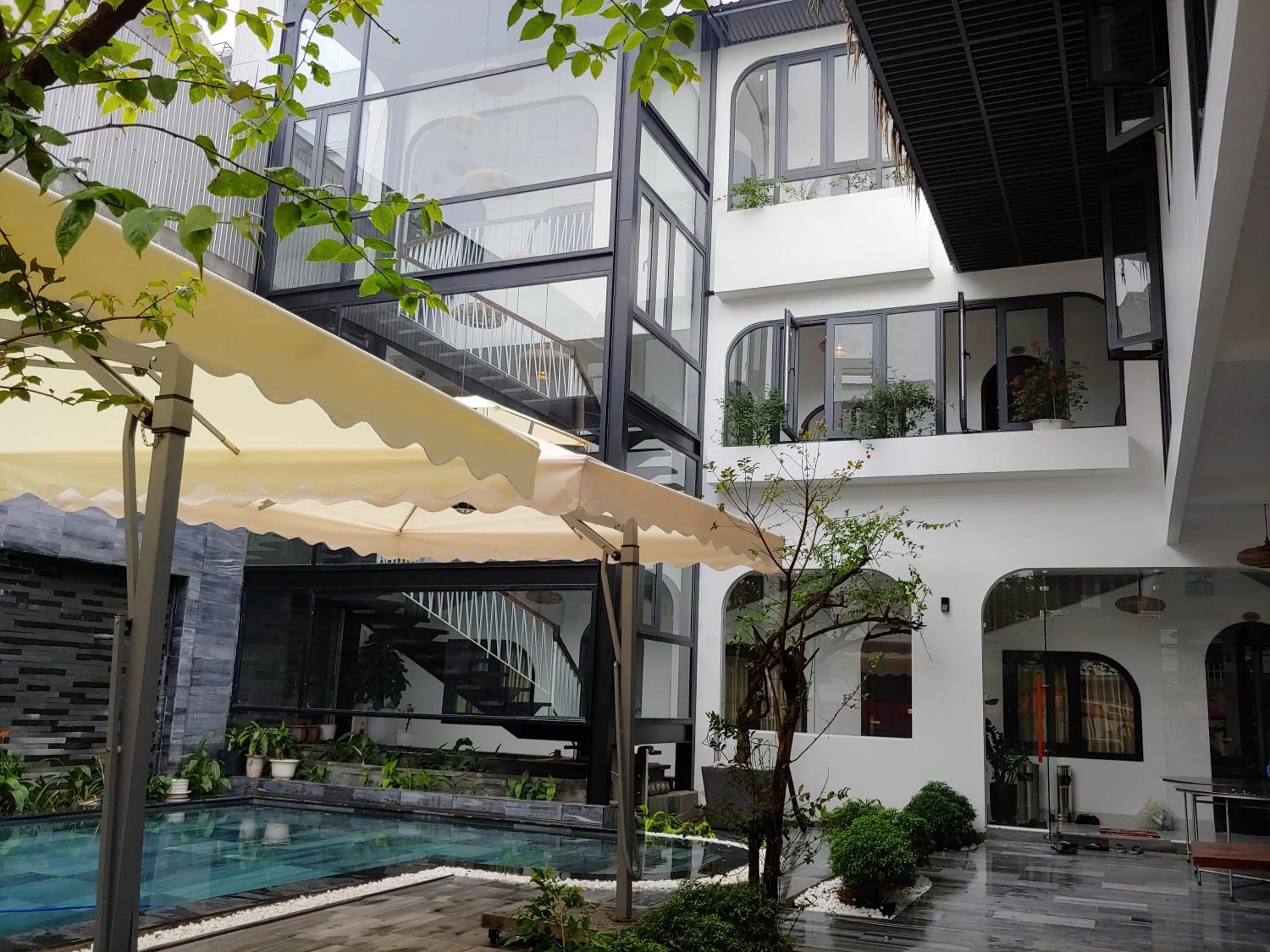 Life Boutique Hotel