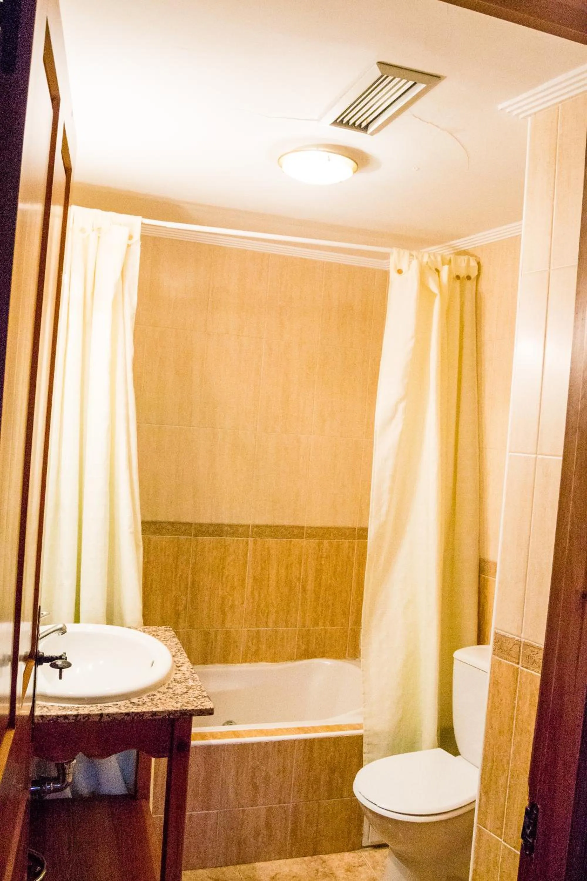 El Roble Hotel Restaurante