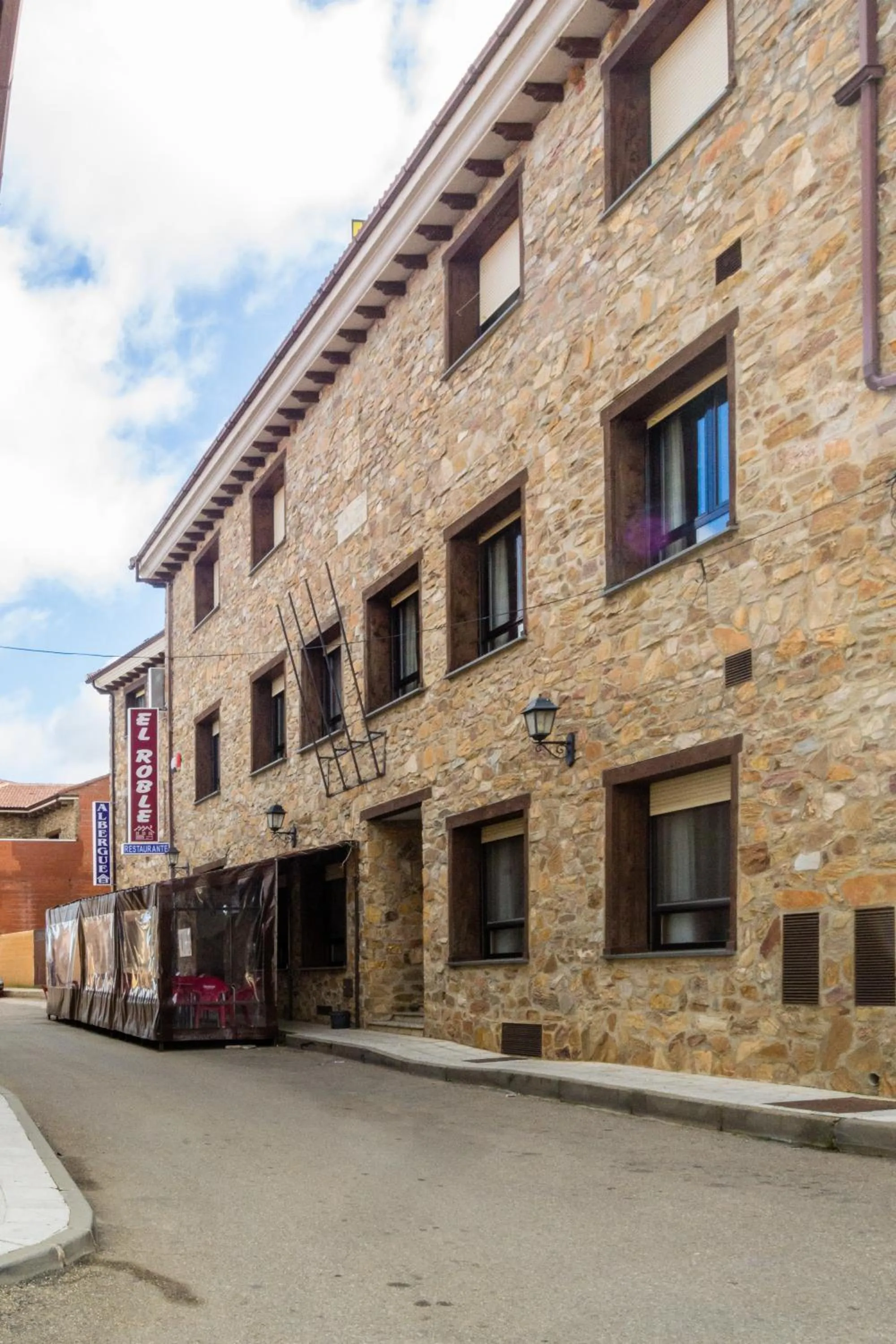 El Roble Hotel Restaurante