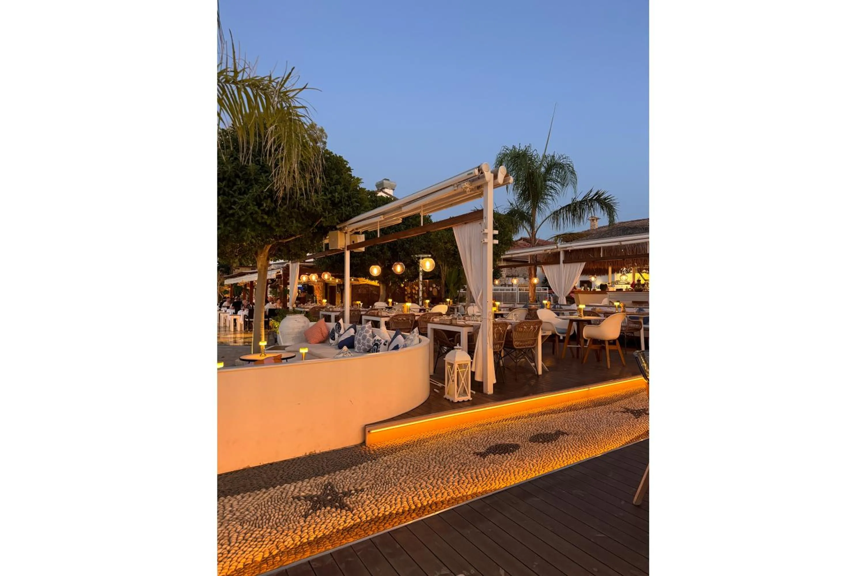 Restaurant/places to eat in Carpe Diem Boutique Hotel - Adults Only