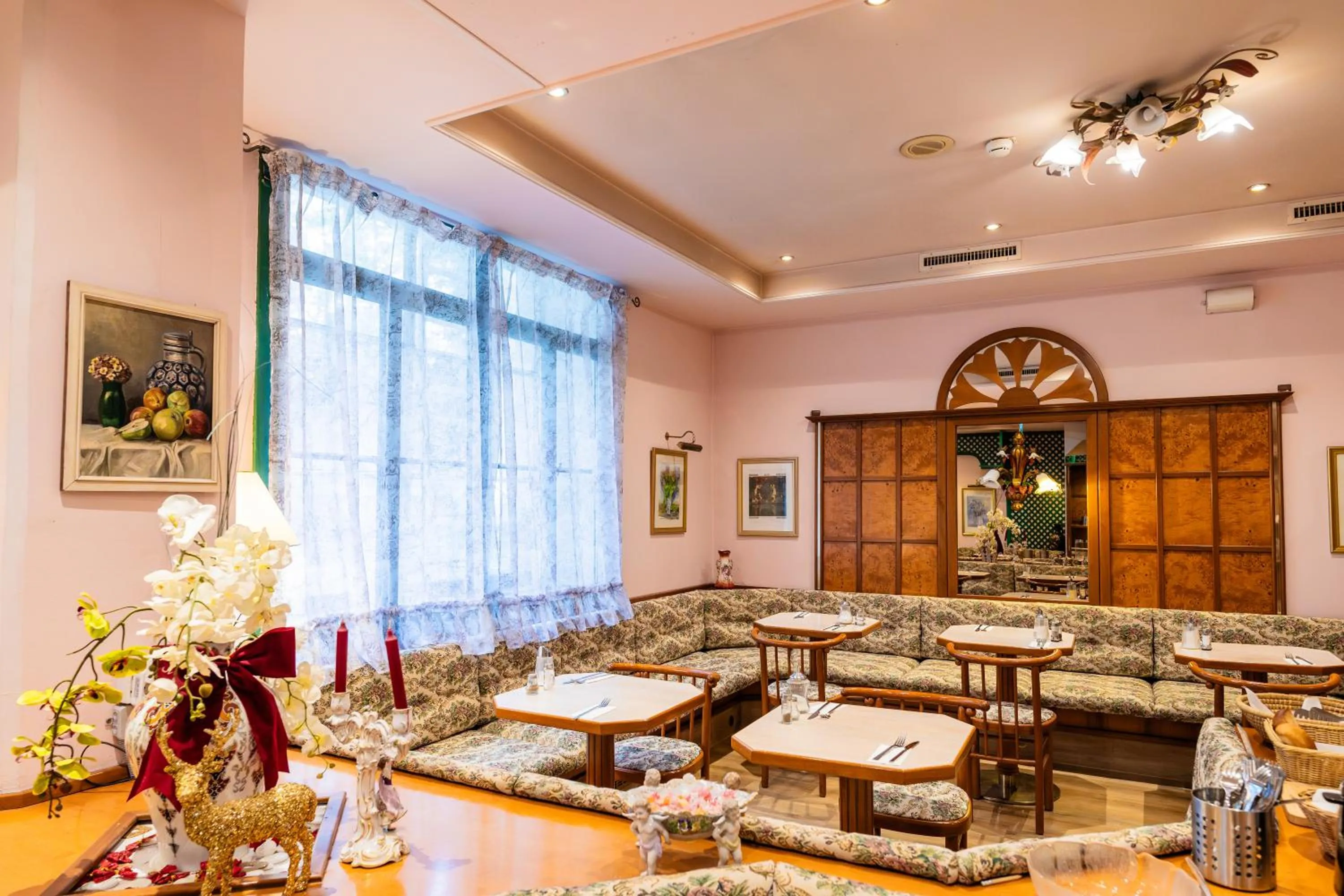 Breakfast in Hotel Pension Baronesse