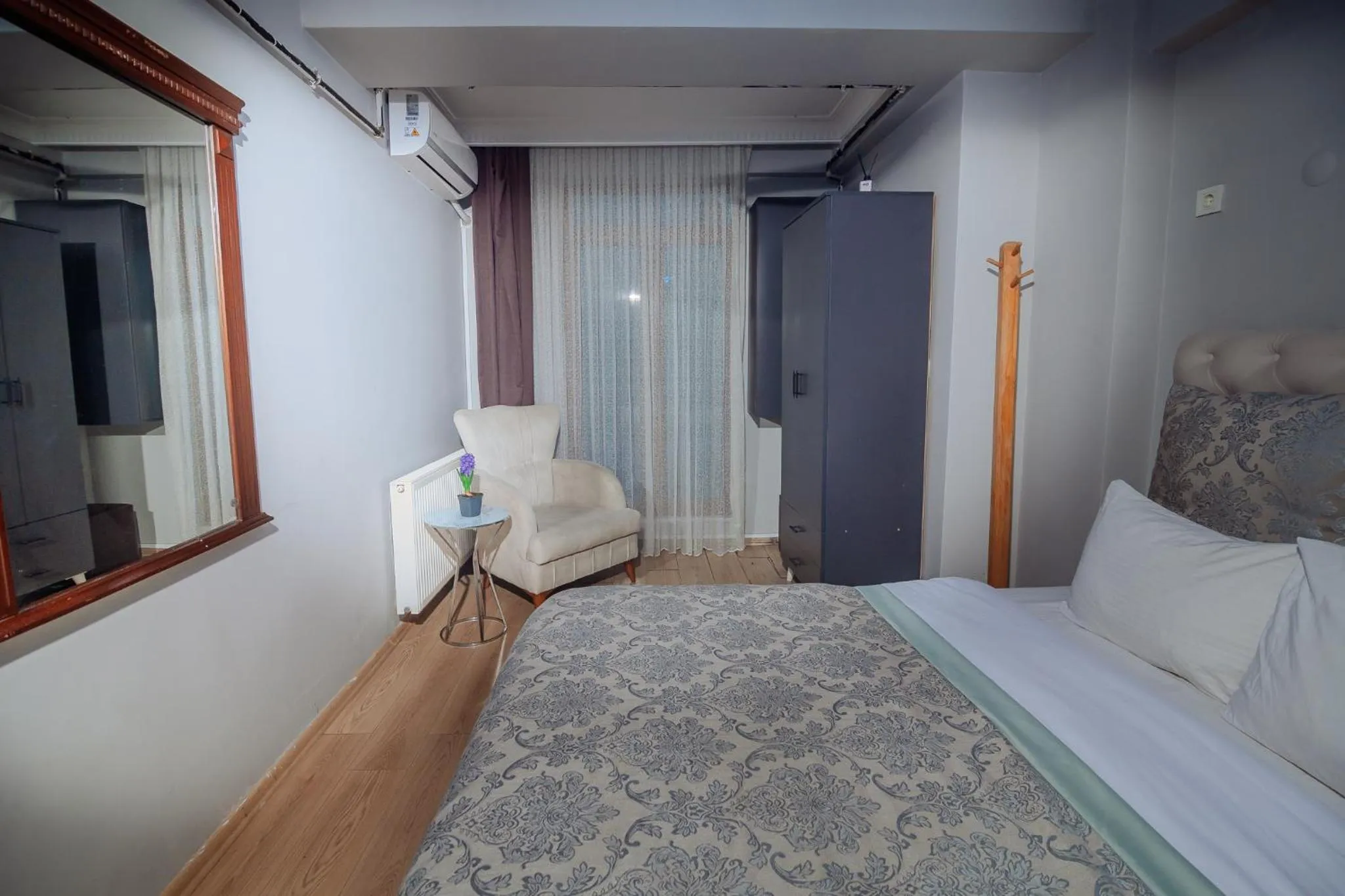 Bed in Taksim Wonder Suites
