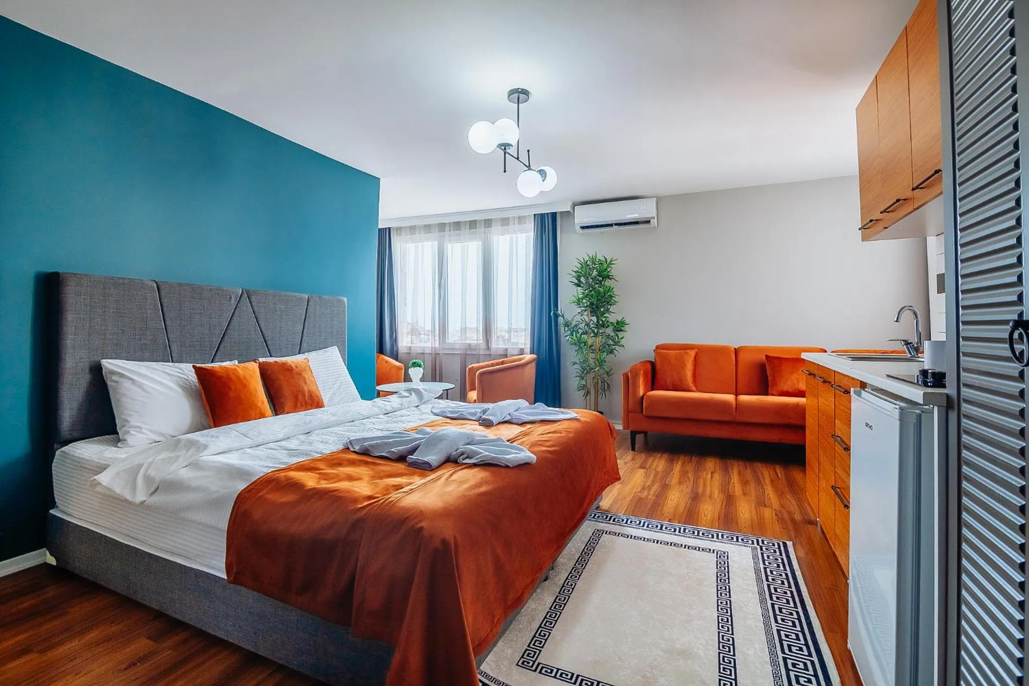 Bed in Taksim Wonder Suites