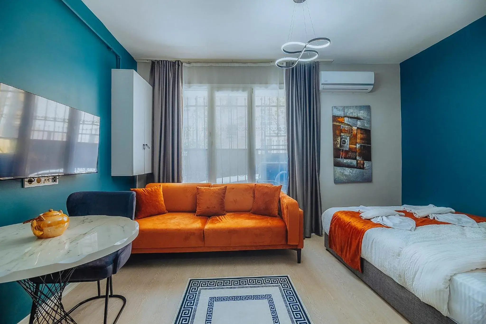 Bed in Taksim Wonder Suites Bed in Taksim Wonder Suites