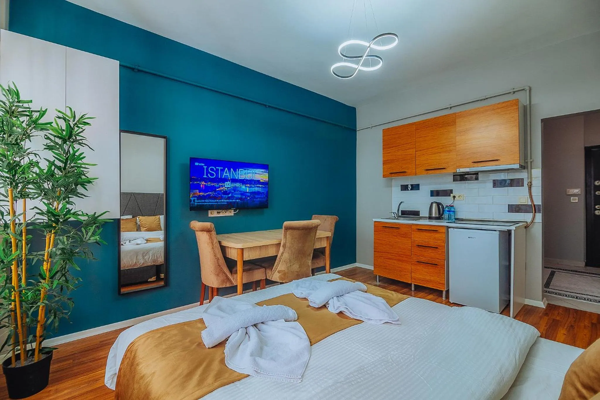 Bed in Taksim Wonder Suites