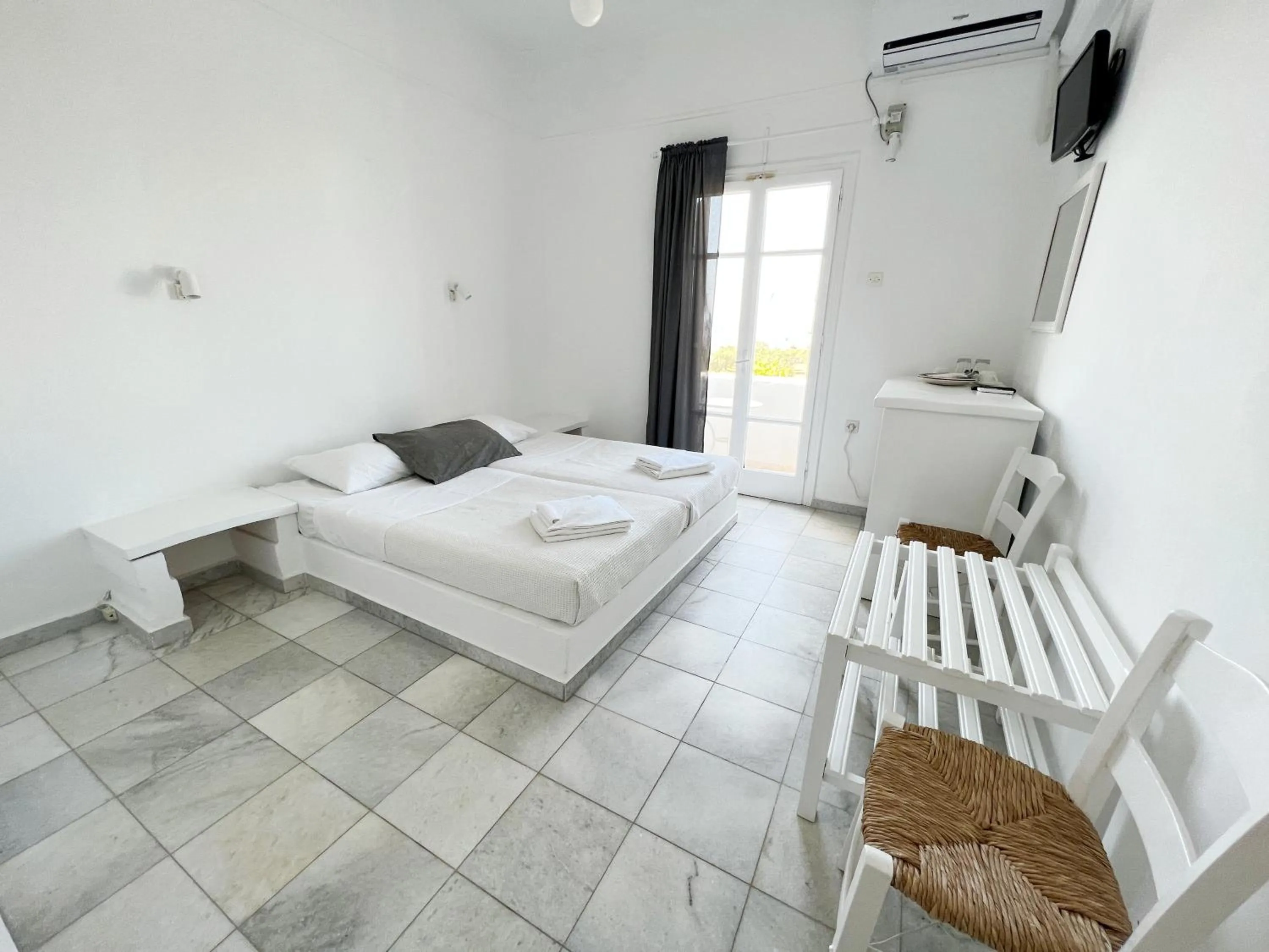 Bed in Hotel Anezina