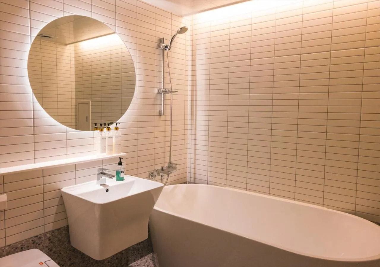 Shower in Nampo Ocean2Heaven Hotel& Spa