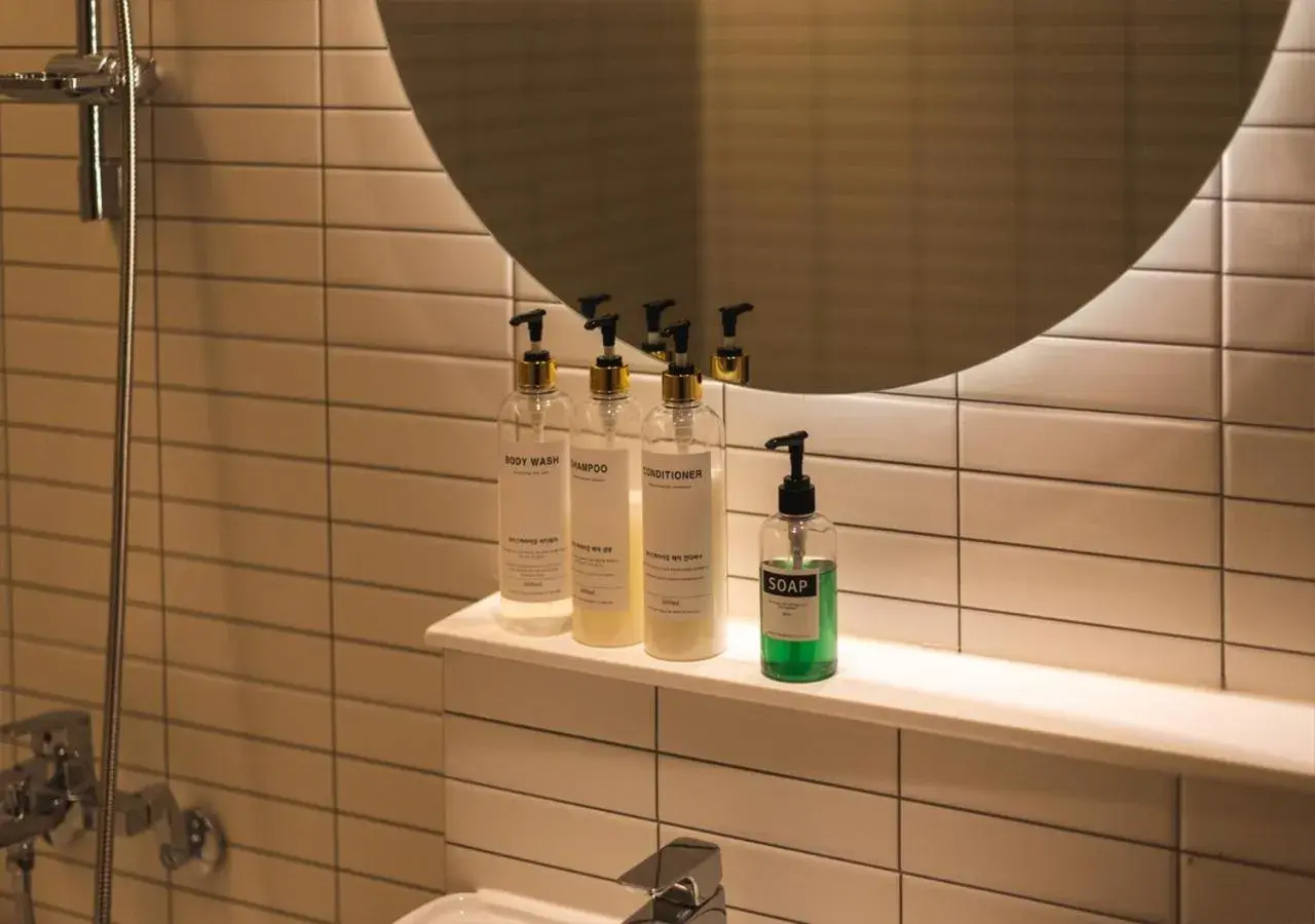 Bathroom in Nampo Ocean2Heaven Hotel& Spa Bathroom in Nampo Ocean2Heaven Hotel& Spa