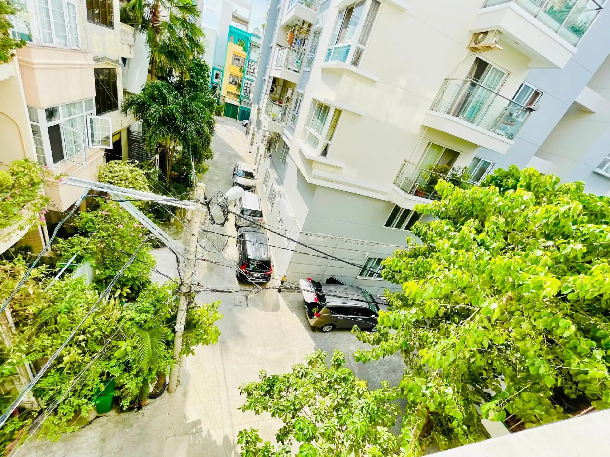 Garden view in EMERALD APARTMENTS Garden view in EMERALD APARTMENTS