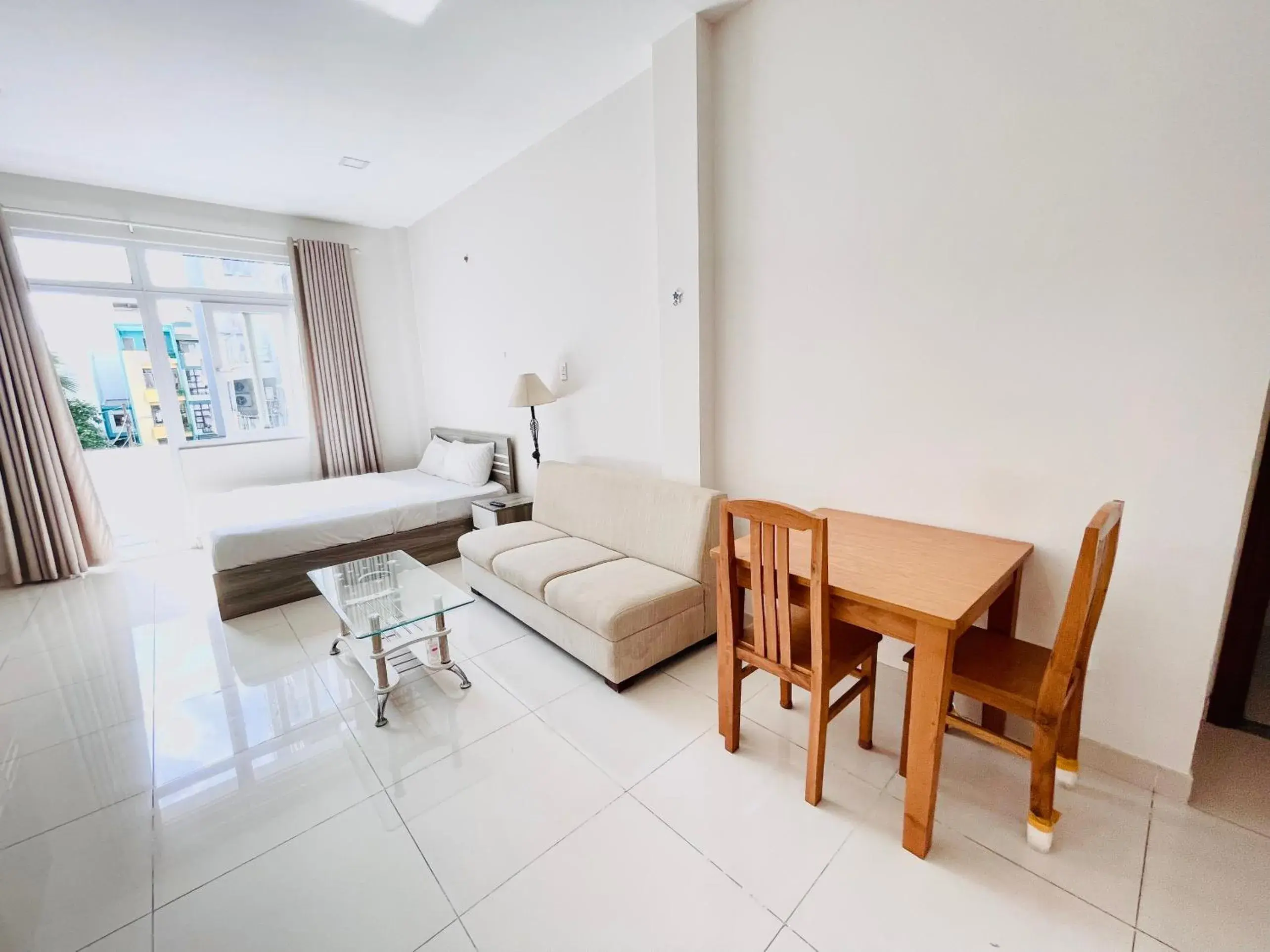 Photo of the whole room, Bed in EMERALD APARTMENTS Photo of the whole room, Bed in EMERALD APARTMENTS