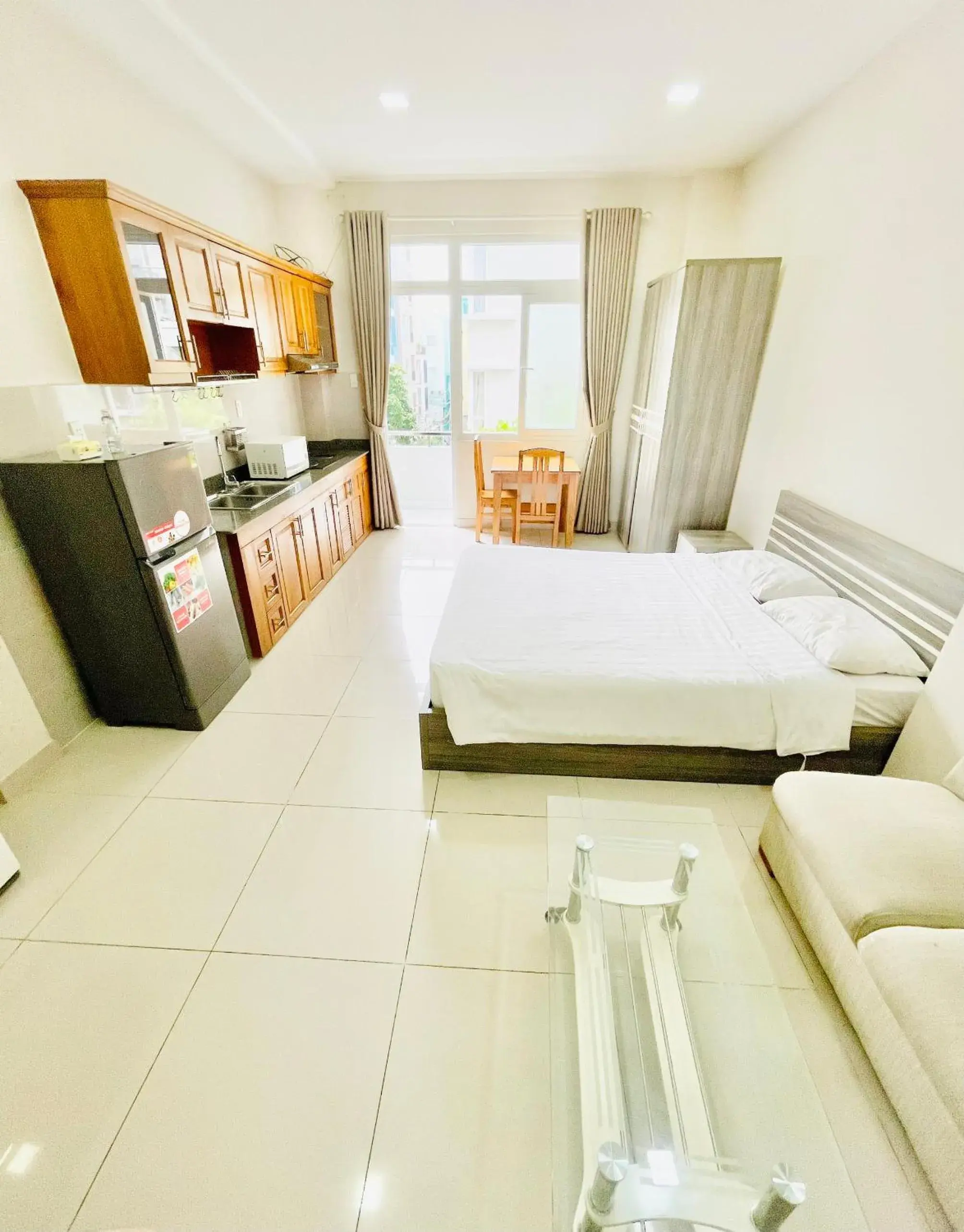 Bedroom, Bed in EMERALD APARTMENTS Bedroom, Bed in EMERALD APARTMENTS