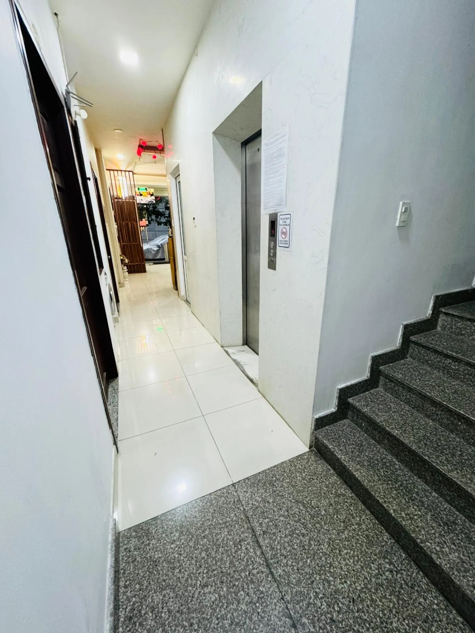 Property building in EMERALD APARTMENTS