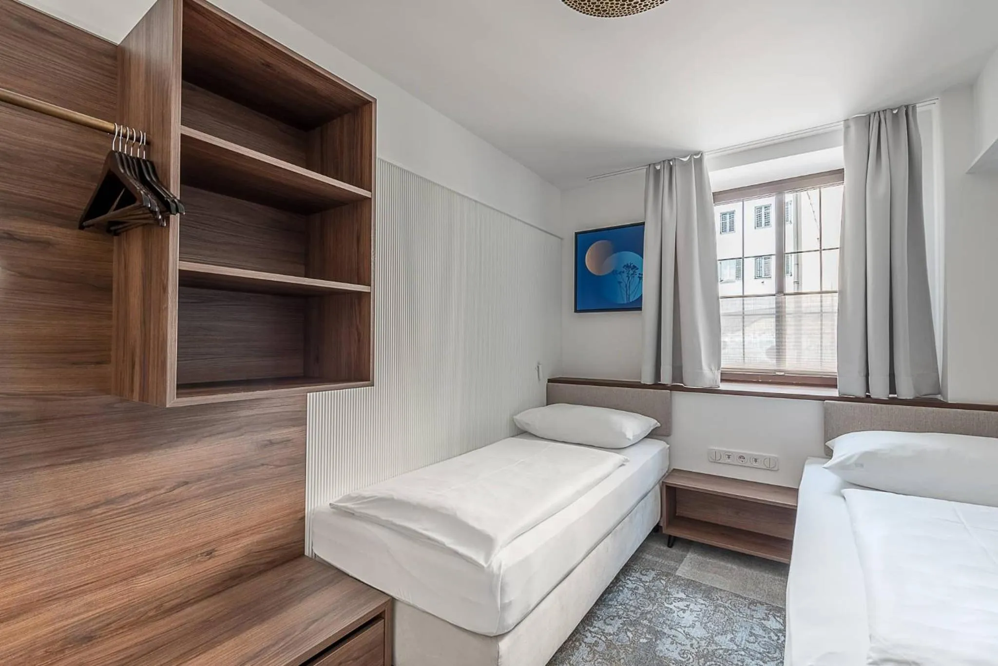 wardrobe, Bed in Hotel Mondschein