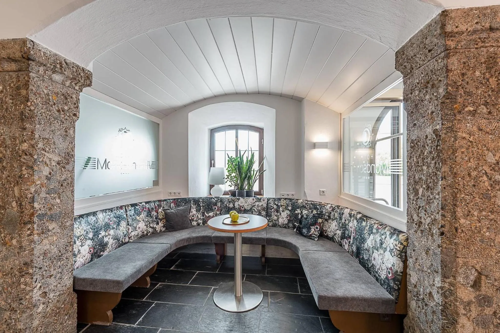 Lobby or reception in Hotel Mondschein