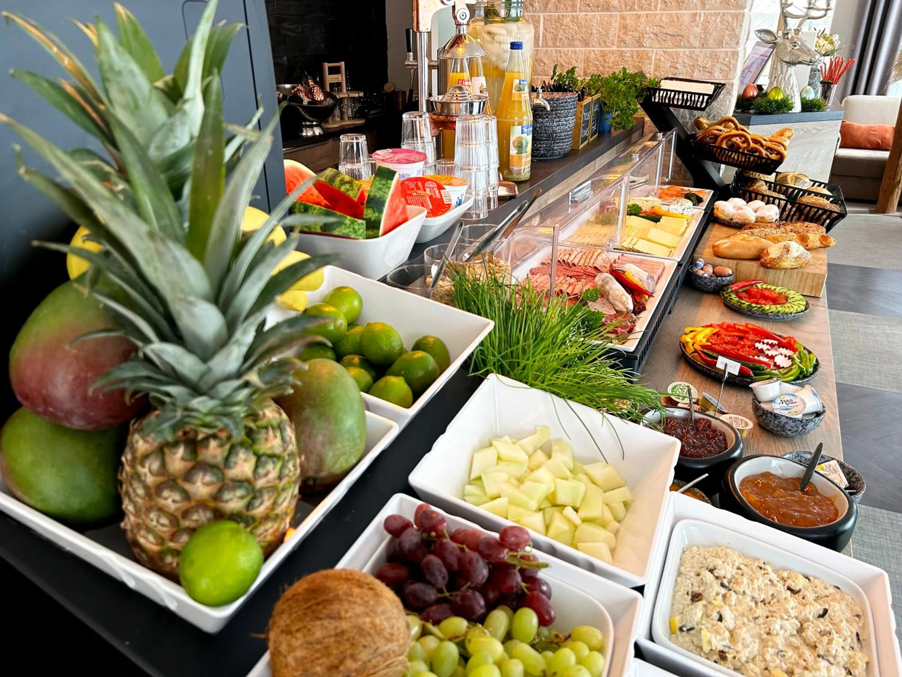 Buffet breakfast in Safranberg Hotel & Sauna