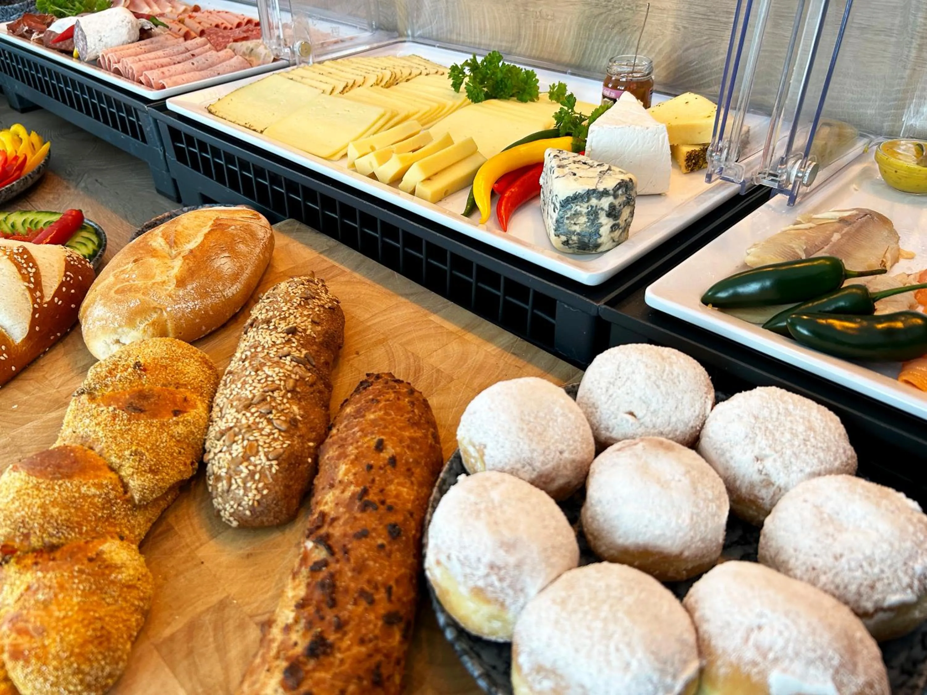 Buffet breakfast in Safranberg Hotel & Sauna