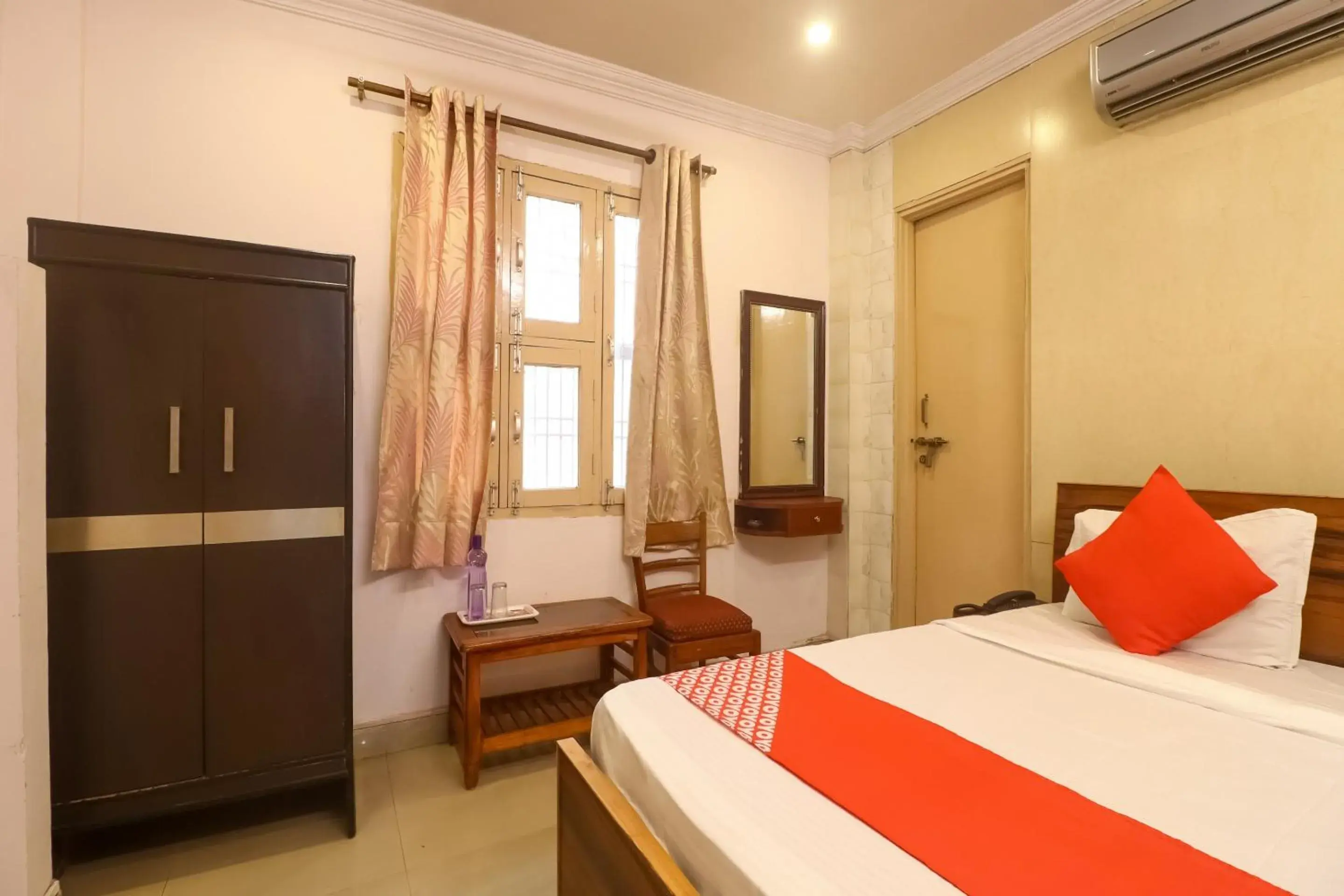 Bedroom, Bed in Super Hotel O Maa Arya Bedroom, Bed in Super Hotel O Maa Arya