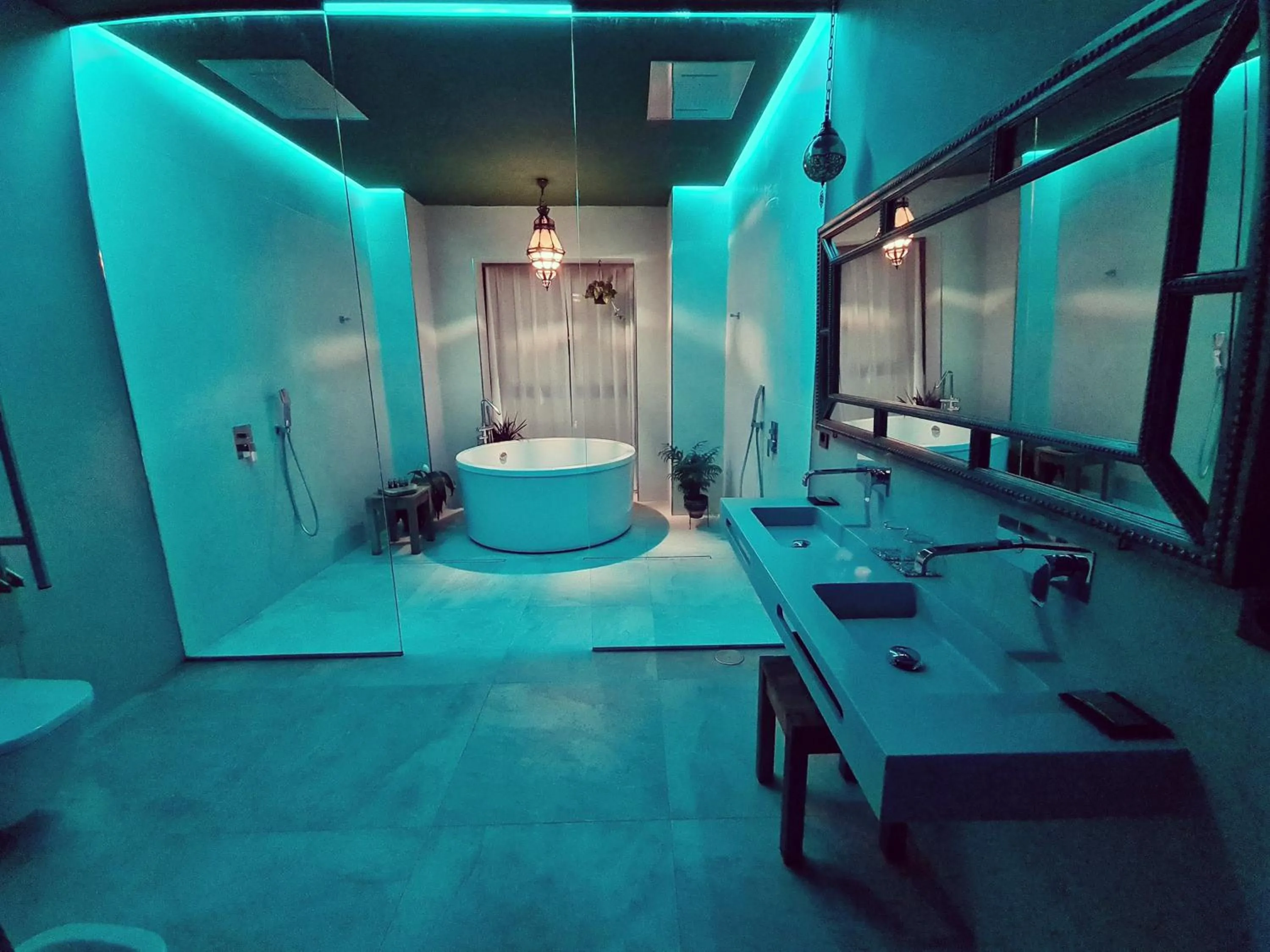 Shower in Murallas de Jayrán Hotel Boutique