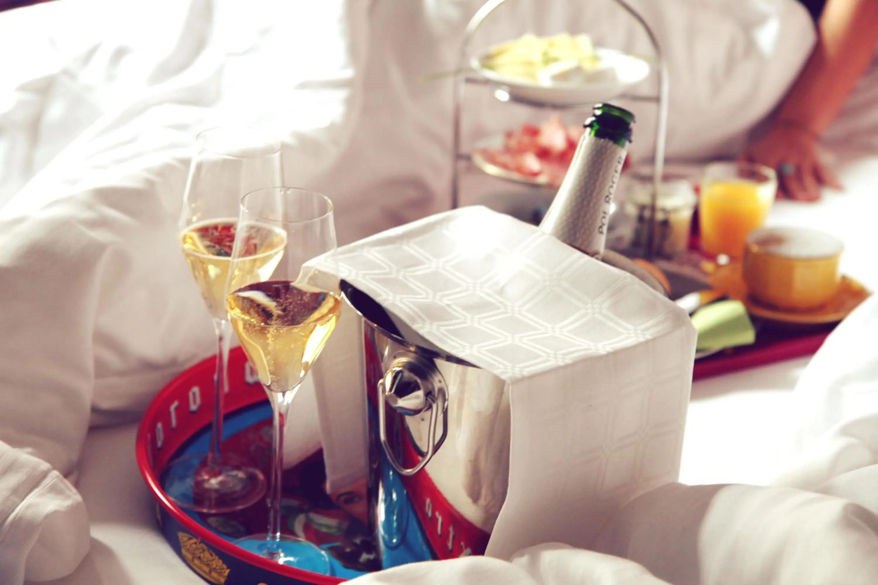 Drinks in Saint SHERMIN bed breakfast & champagne