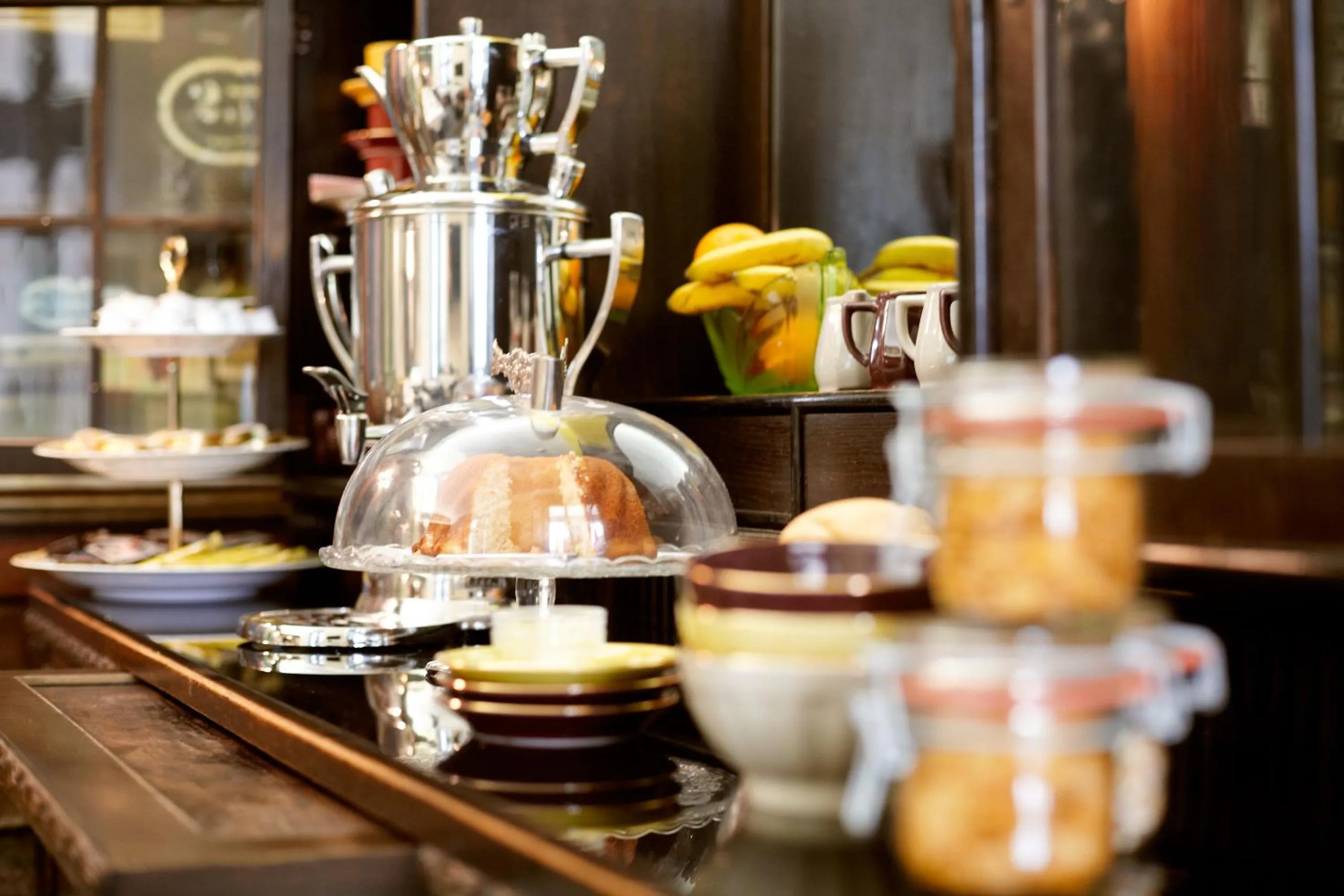 Restaurant/places to eat in Saint SHERMIN bed breakfast & champagne