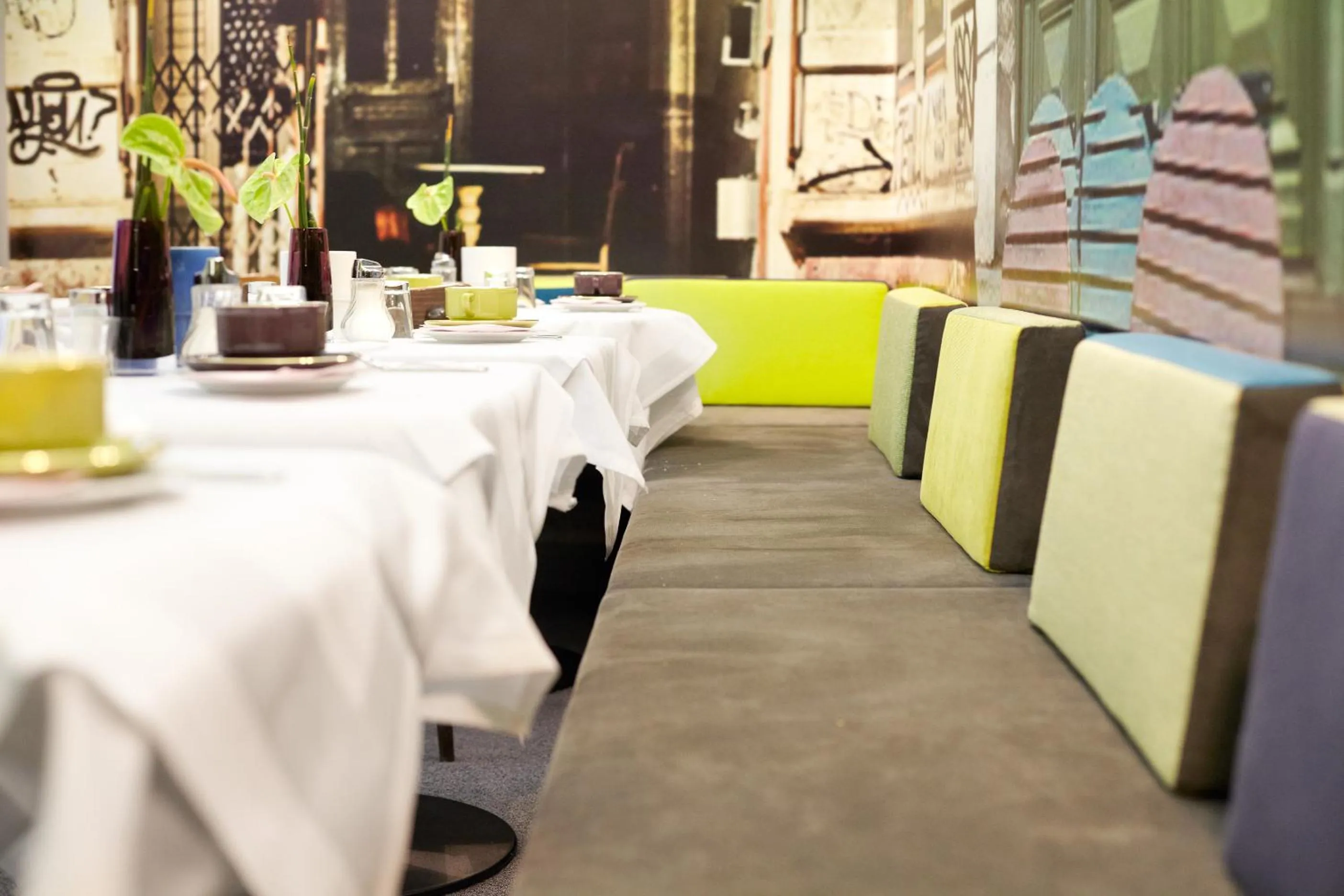 Restaurant/places to eat in Saint SHERMIN bed breakfast & champagne