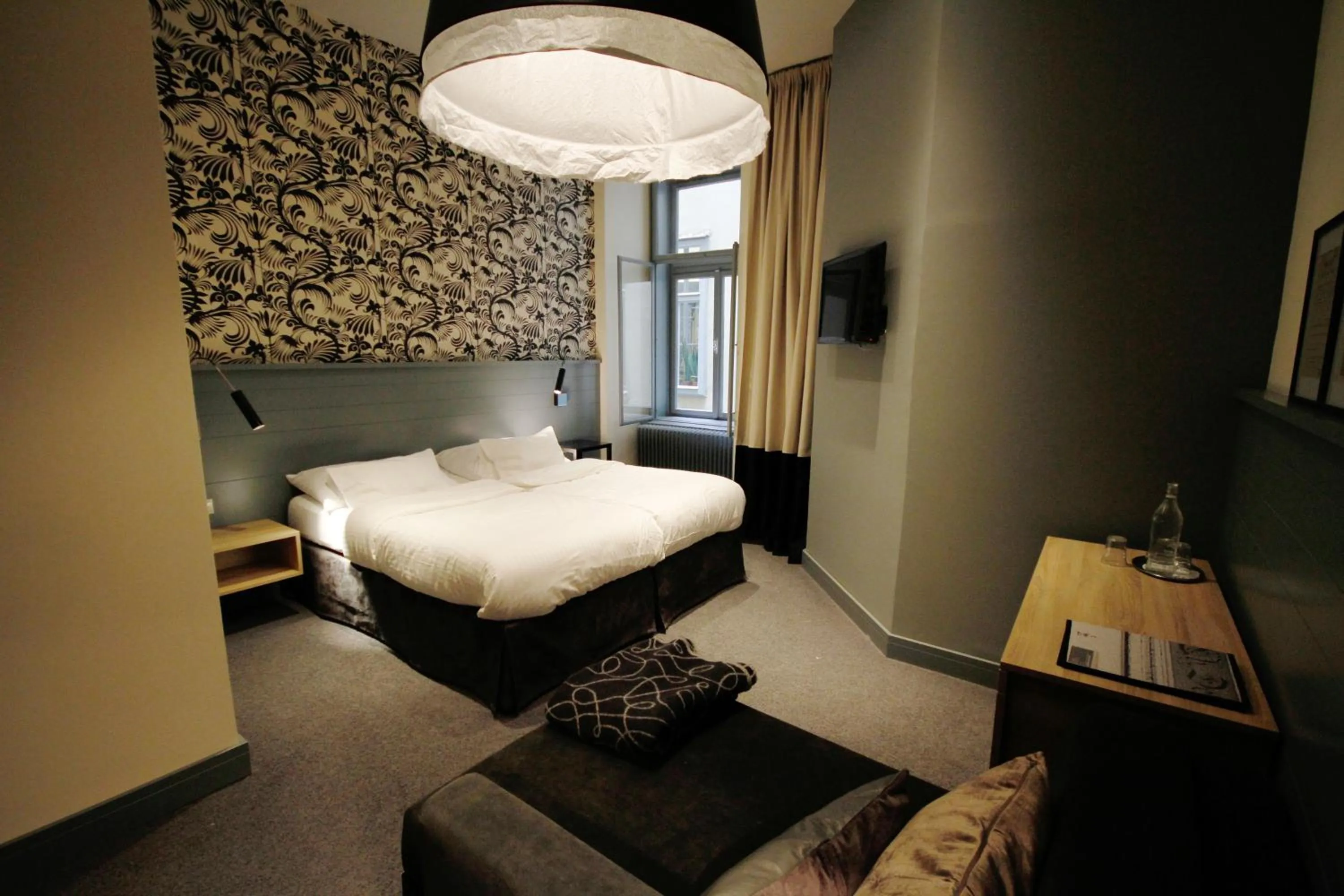 Bed in Saint SHERMIN bed breakfast & champagne