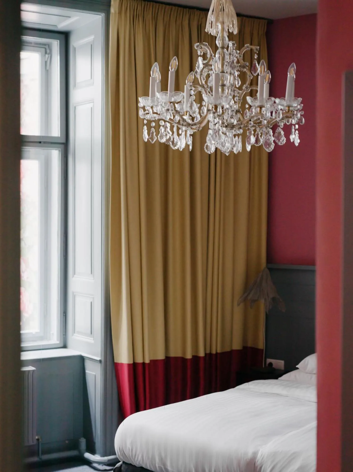 Photo of the whole room, Bed in Saint SHERMIN bed breakfast & champagne