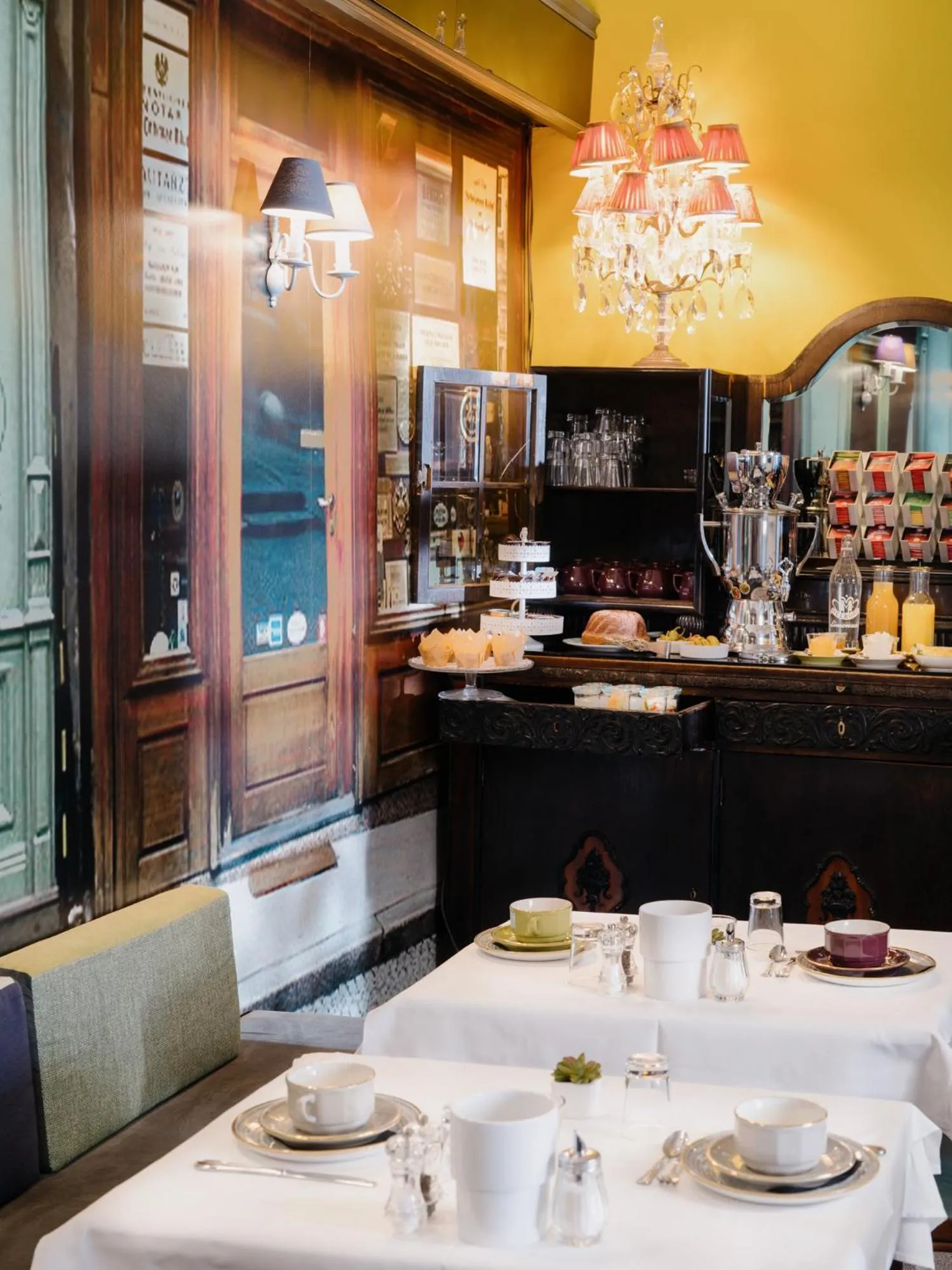 Restaurant/places to eat in Saint SHERMIN bed breakfast & champagne