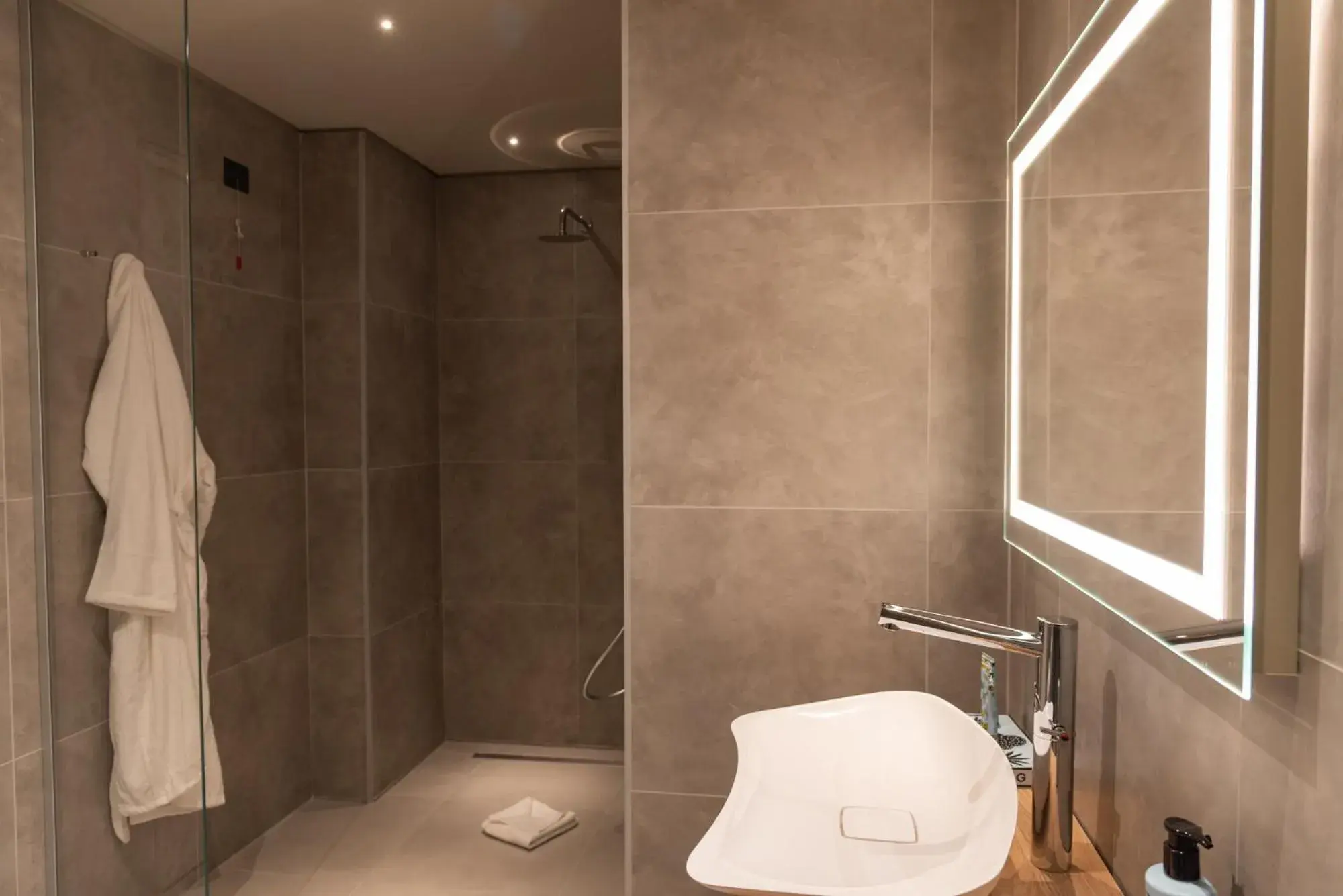 Bathroom in Modica Boutique Hotel Bathroom in Modica Boutique Hotel