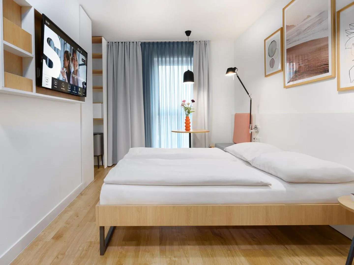 Bed in smartments Mannheim Hauptbahnhof