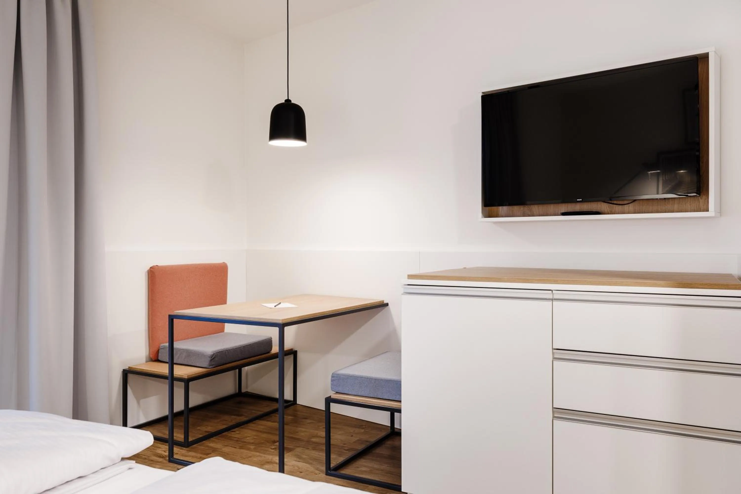 TV and multimedia, Bed in smartments Mannheim Hauptbahnhof