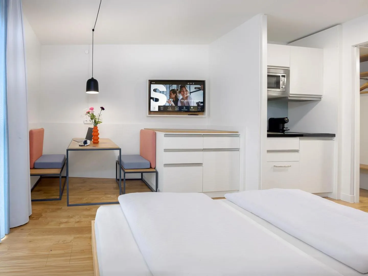 TV and multimedia, Bed in smartments Mannheim Hauptbahnhof