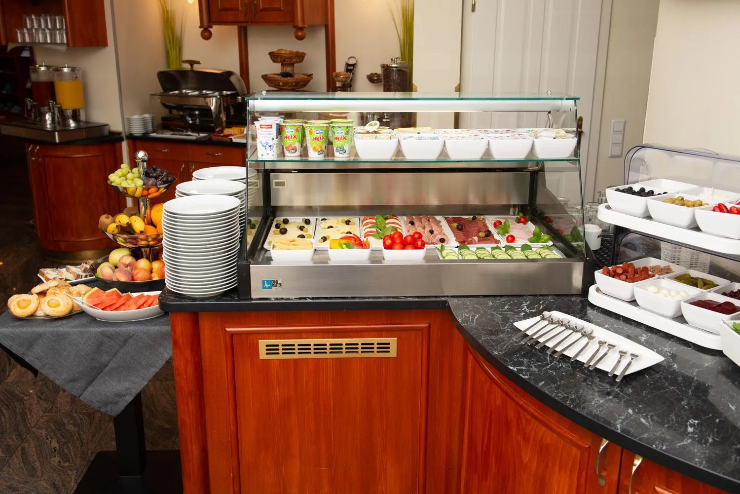 Breakfast in Suite Hotel 900 m zur Oper