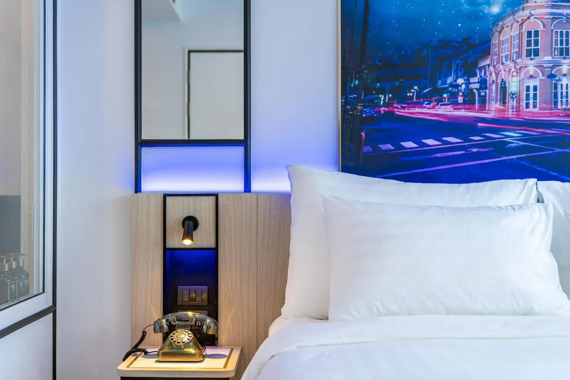 Bed in Ratri Hotel Phuket Old Town Bed in Ratri Hotel Phuket Old Town