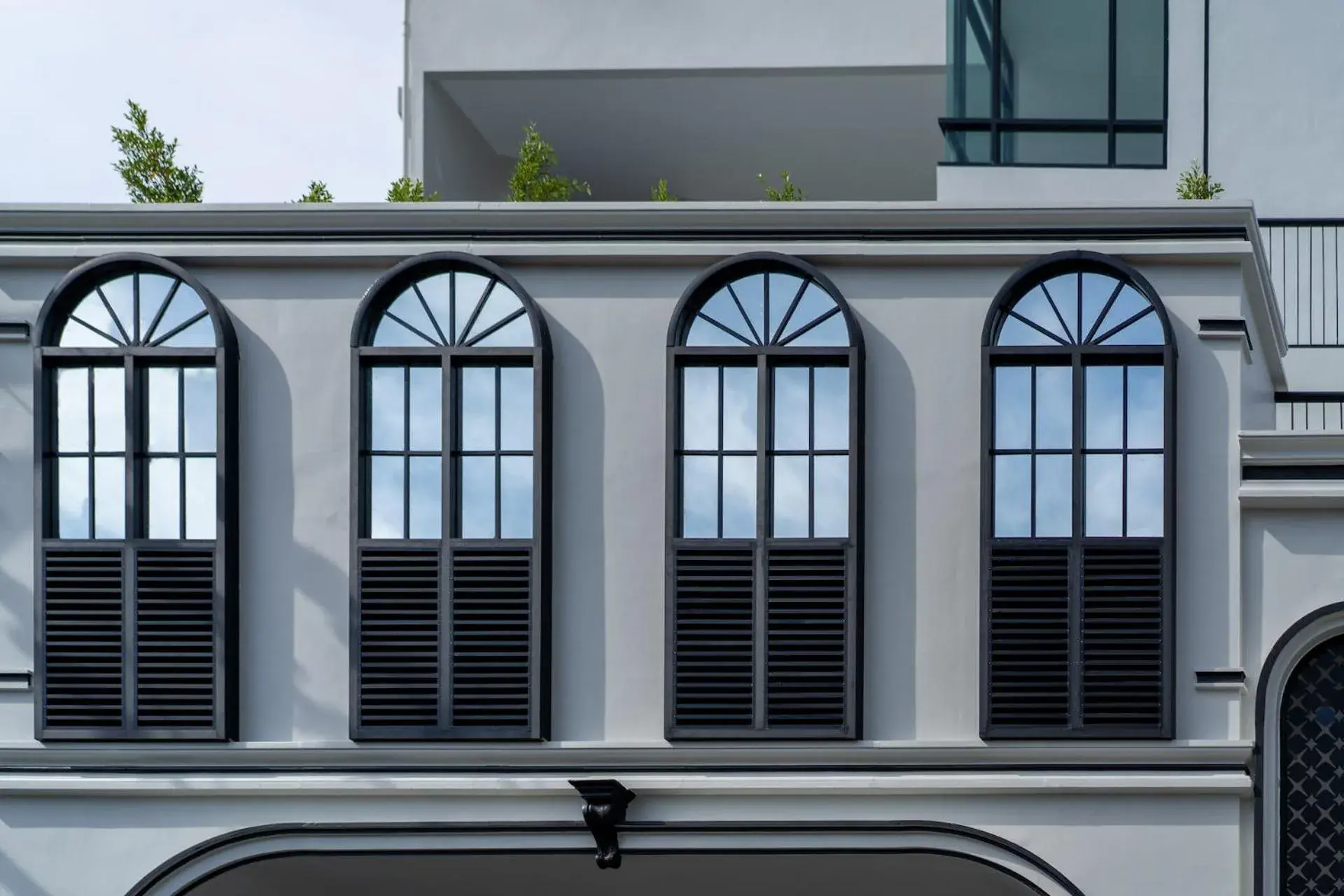 Property building in Ratri Hotel Phuket Old Town Property building in Ratri Hotel Phuket Old Town