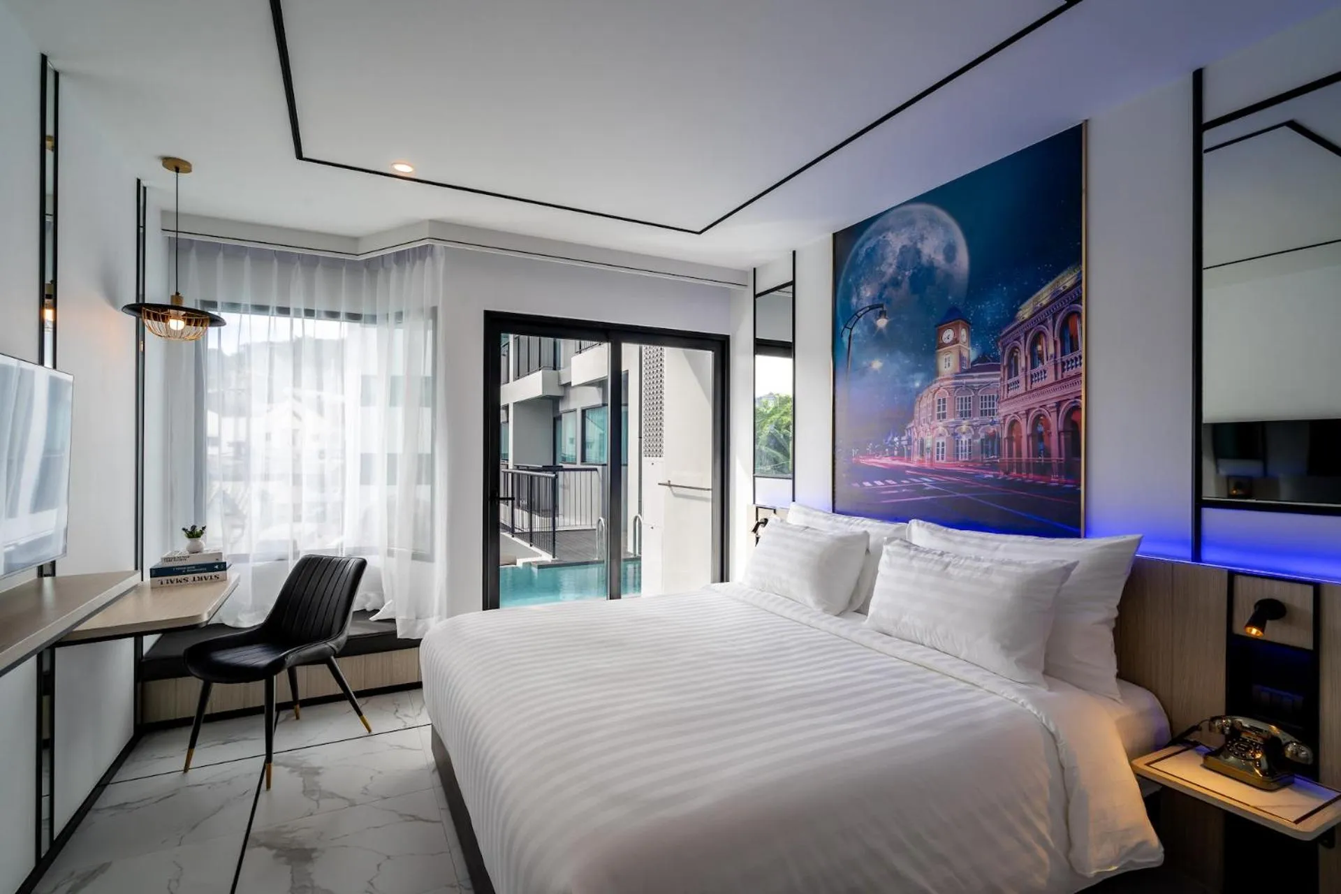 Bedroom, Bed in Ratri Hotel Phuket Old Town