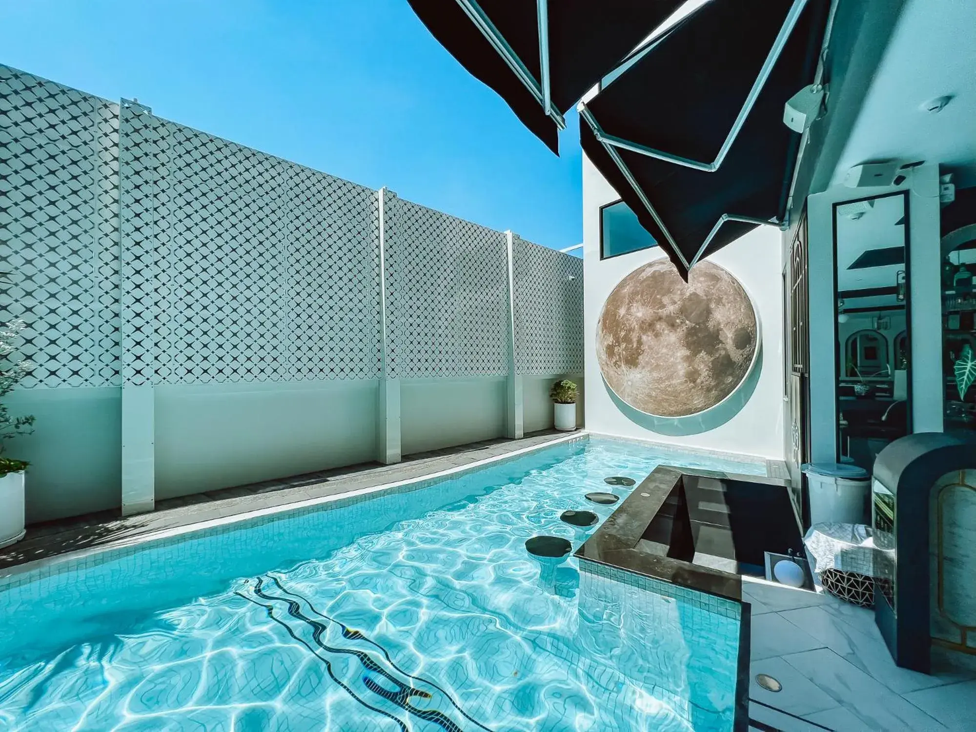 Lounge or bar in Ratri Hotel Phuket Old Town Lounge or bar in Ratri Hotel Phuket Old Town