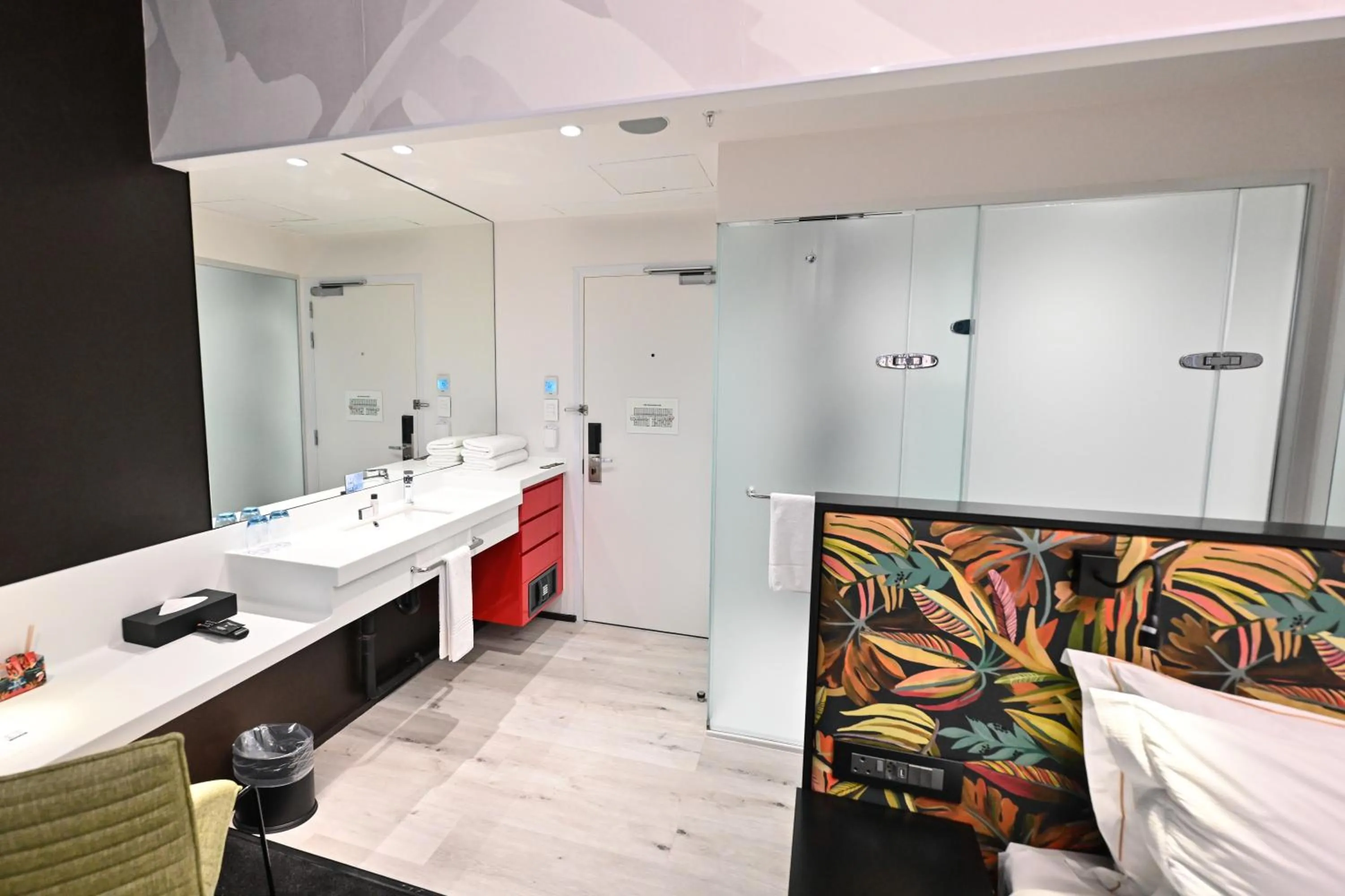 Bathroom in Hotel Sky Cape Town